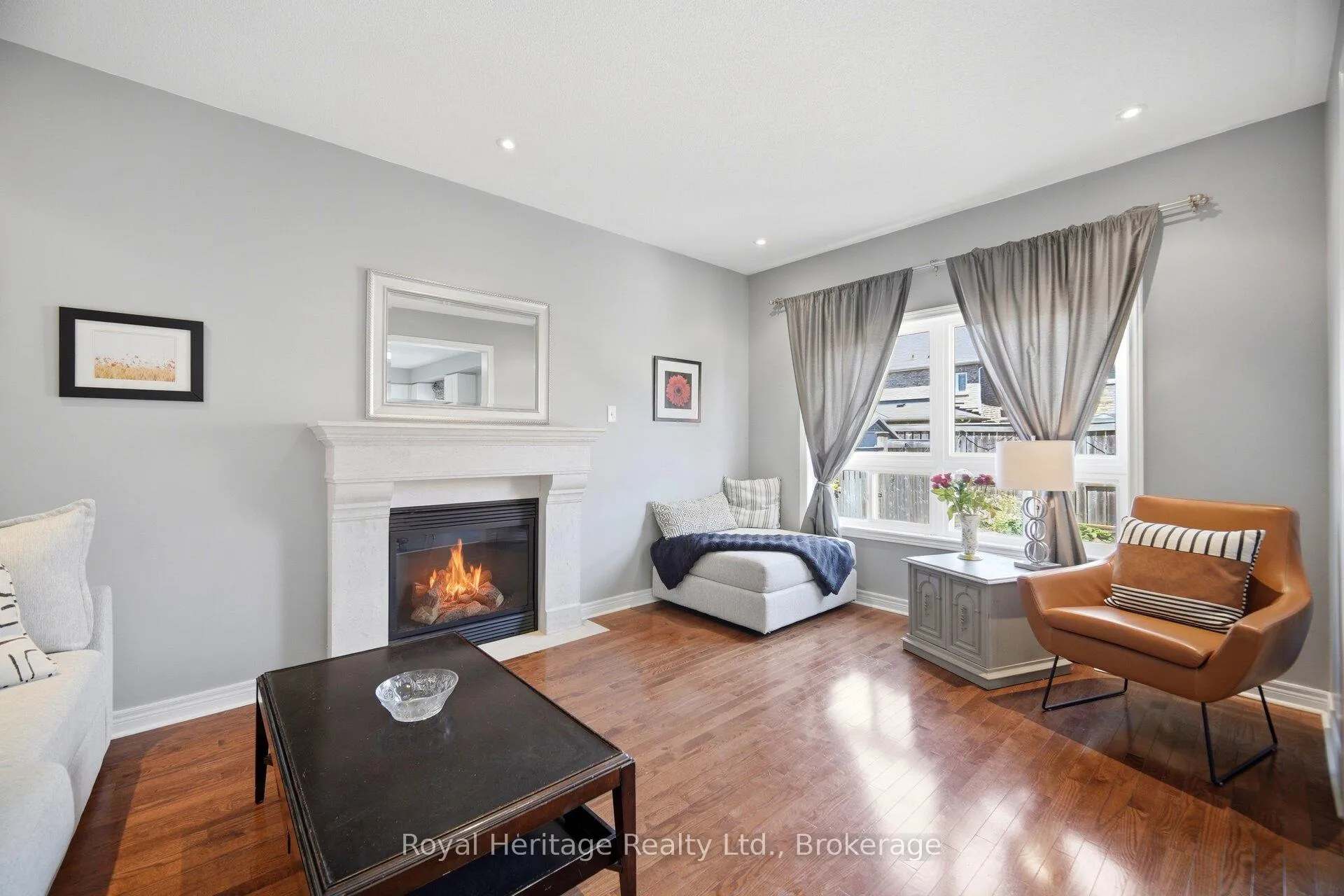 Photo 13 of 824 Fetchison Drive, Oshawa, Taunton — HOMEH