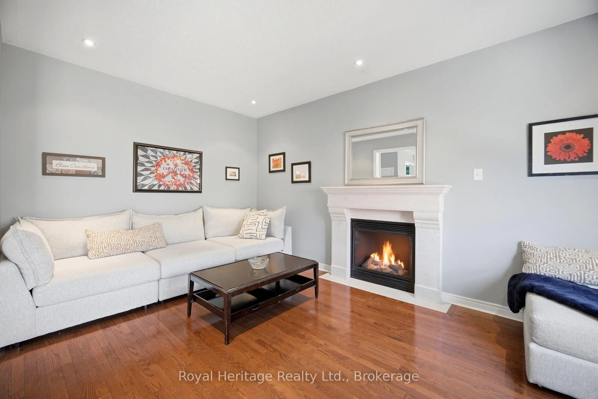 Photo 14 of 824 Fetchison Drive, Oshawa, Taunton — HOMEH