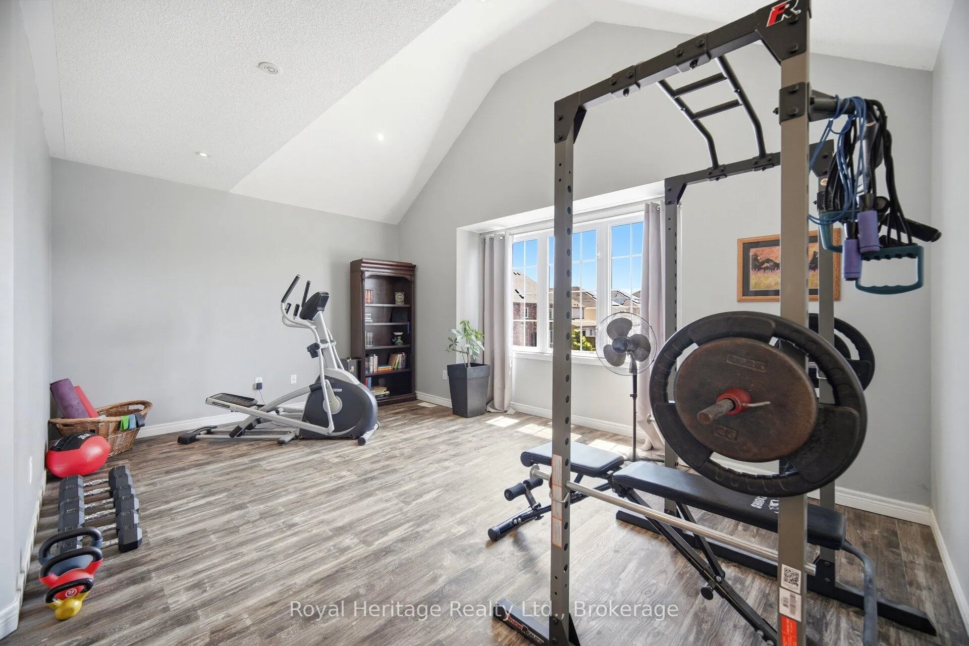 Photo 19 of 824 Fetchison Drive, Oshawa, Taunton — HOMEH
