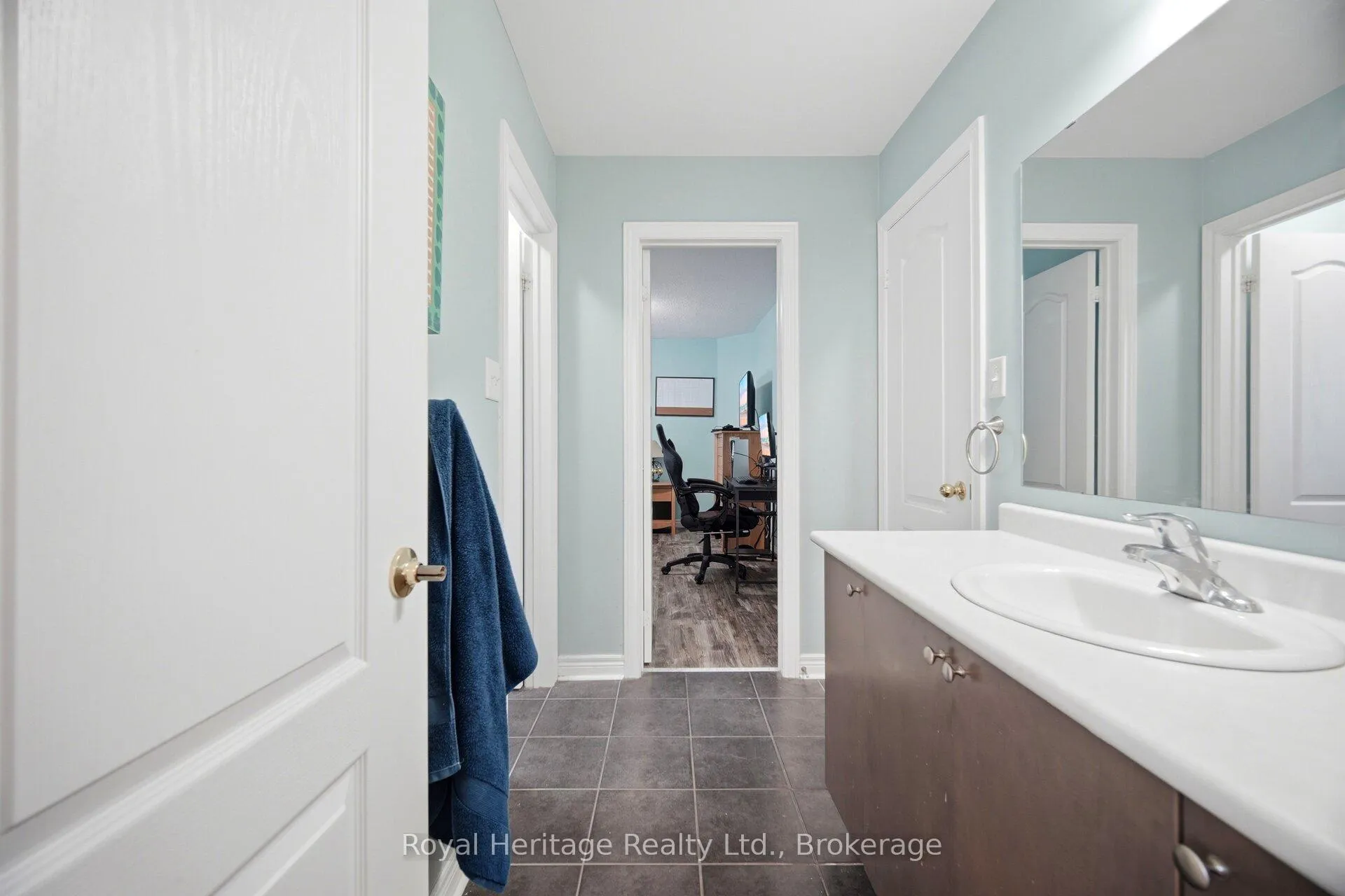 Photo 30 of 824 Fetchison Drive, Oshawa, Taunton — HOMEH