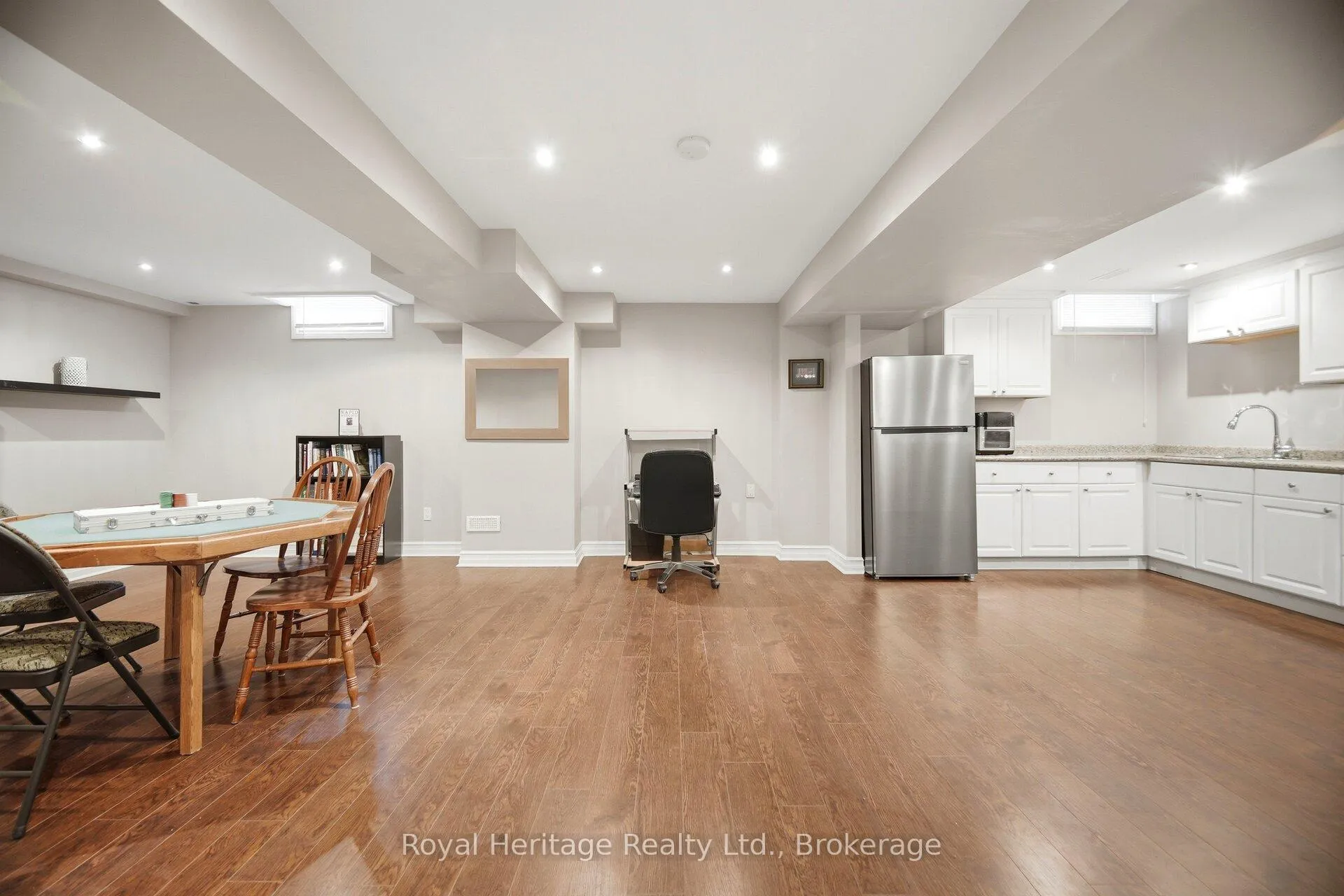 Photo 32 of 824 Fetchison Drive, Oshawa, Taunton — HOMEH