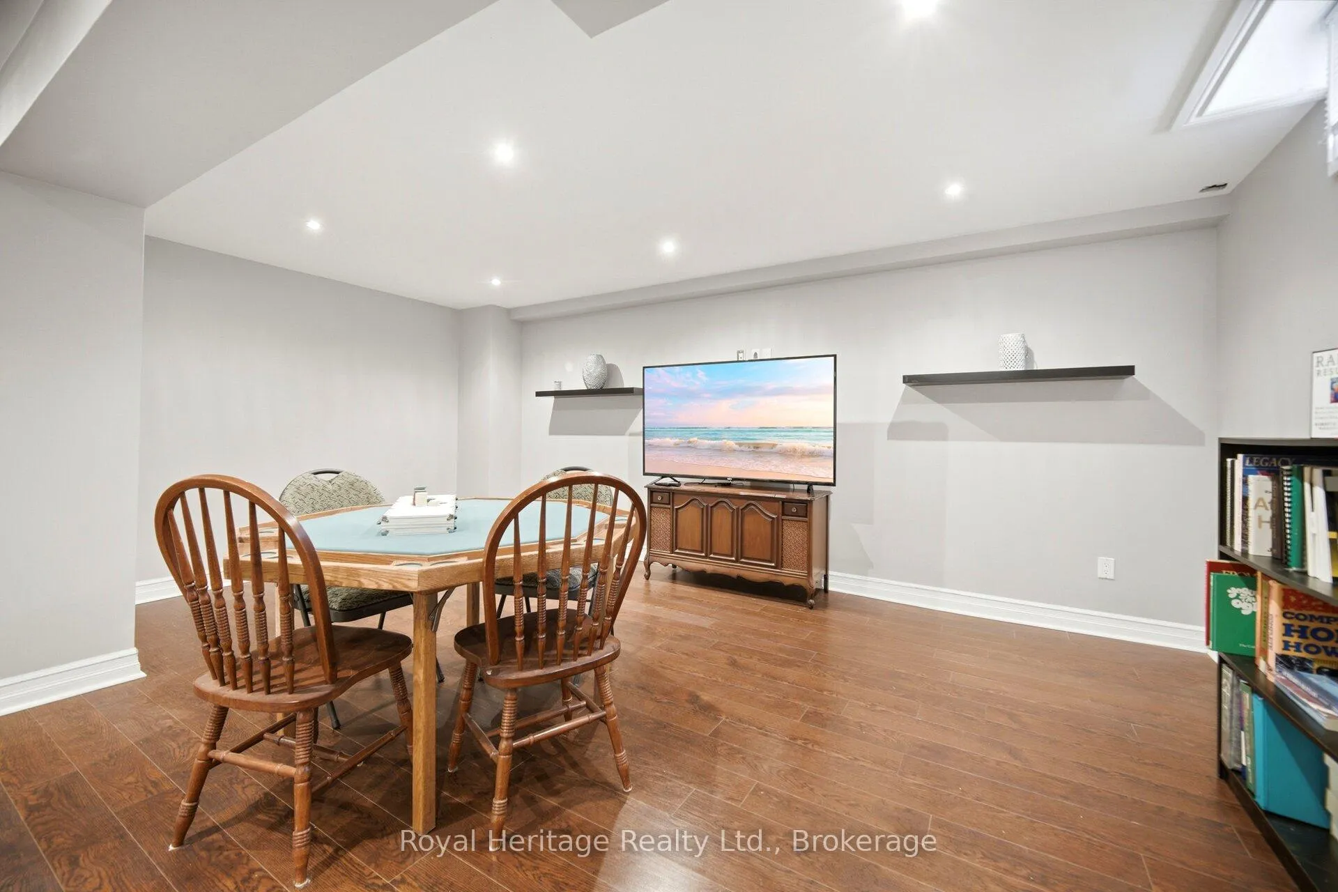 Photo 33 of 824 Fetchison Drive, Oshawa, Taunton — HOMEH