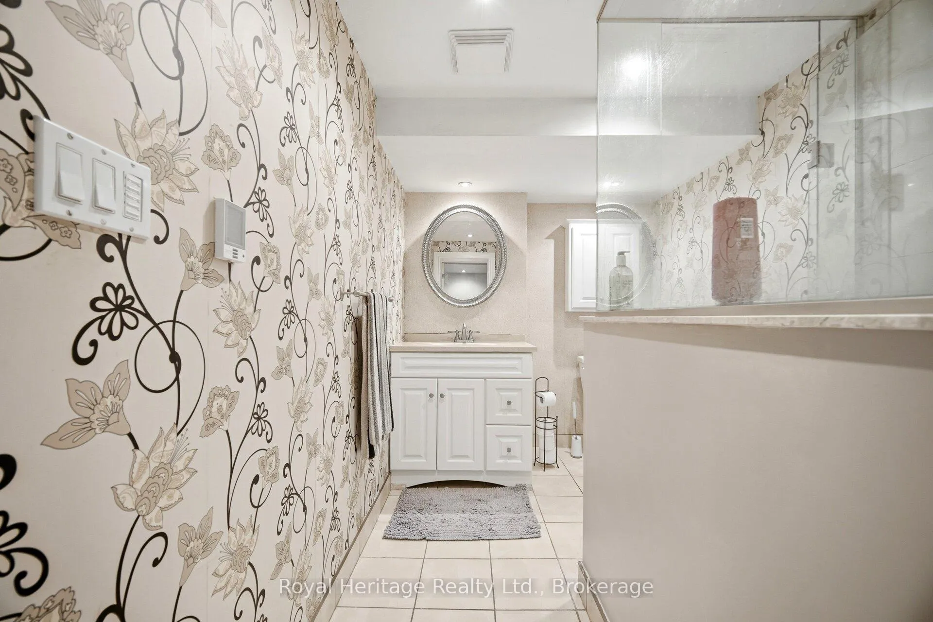 Photo 37 of 824 Fetchison Drive, Oshawa, Taunton — HOMEH