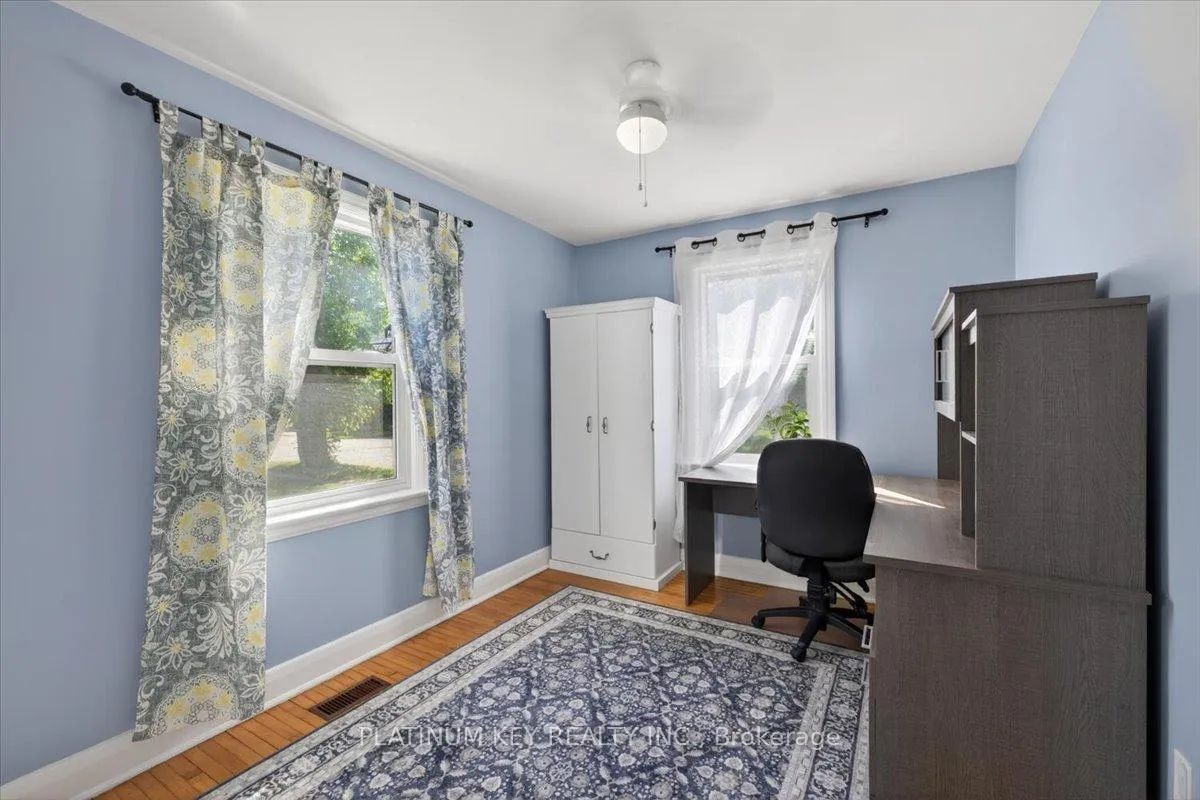 Photo 16 of 662 King Street, Strathroy-Caradoc, Mount Brydges — HOMEH
