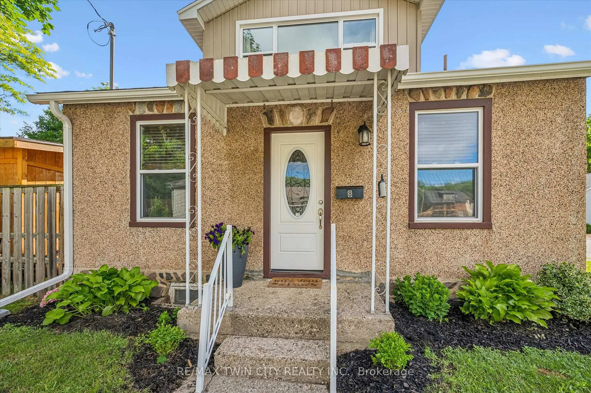 Photo 4 of 8 Cross Street, Brant, Paris — HOMEH