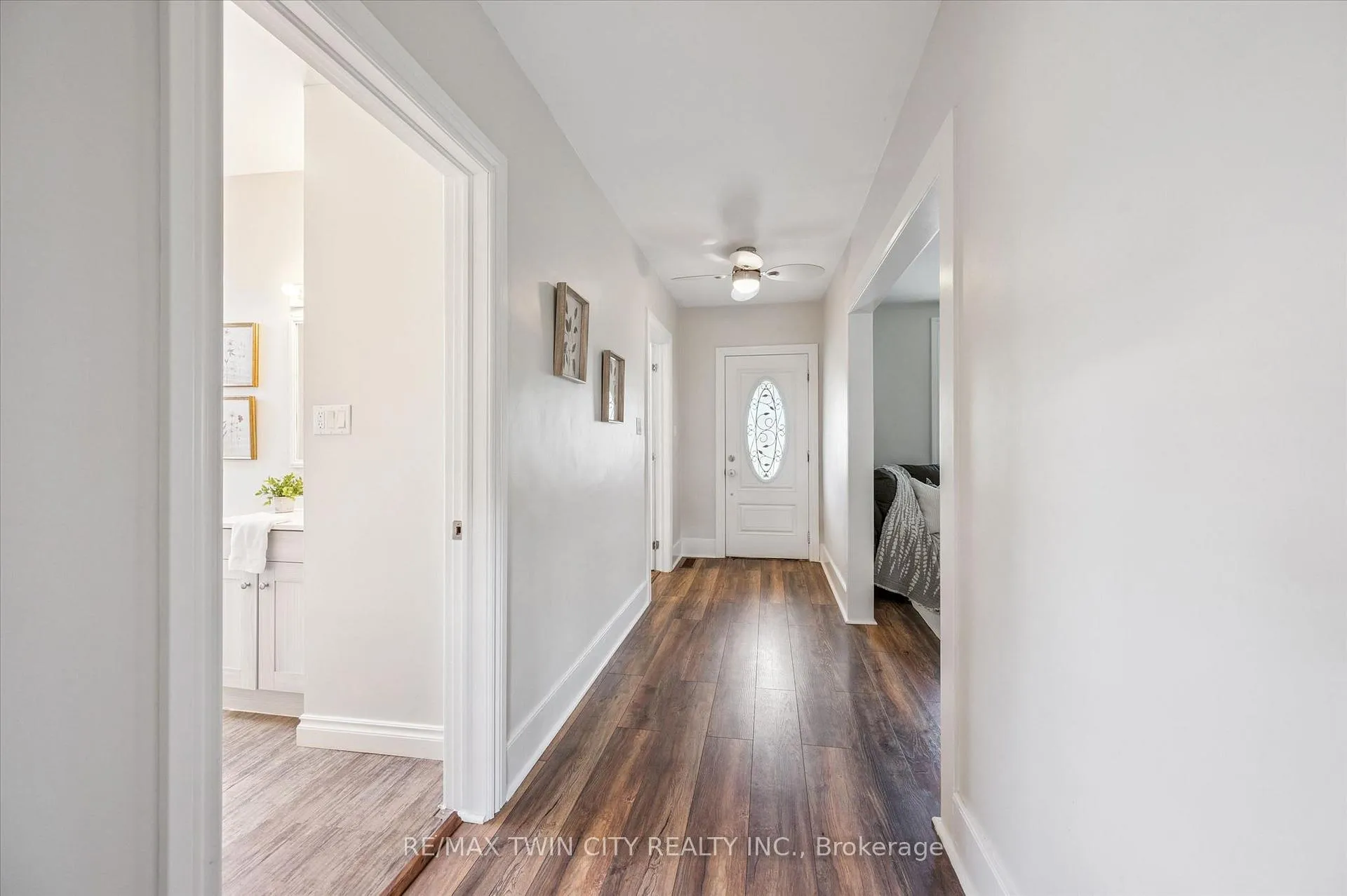 Photo 8 of 8 Cross Street, Brant, Paris — HOMEH