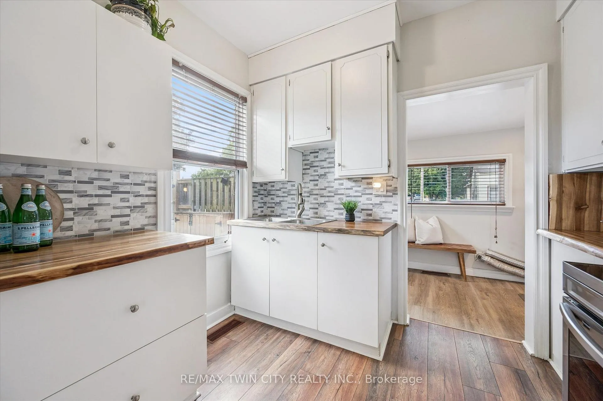 Photo 13 of 8 Cross Street, Brant, Paris — HOMEH