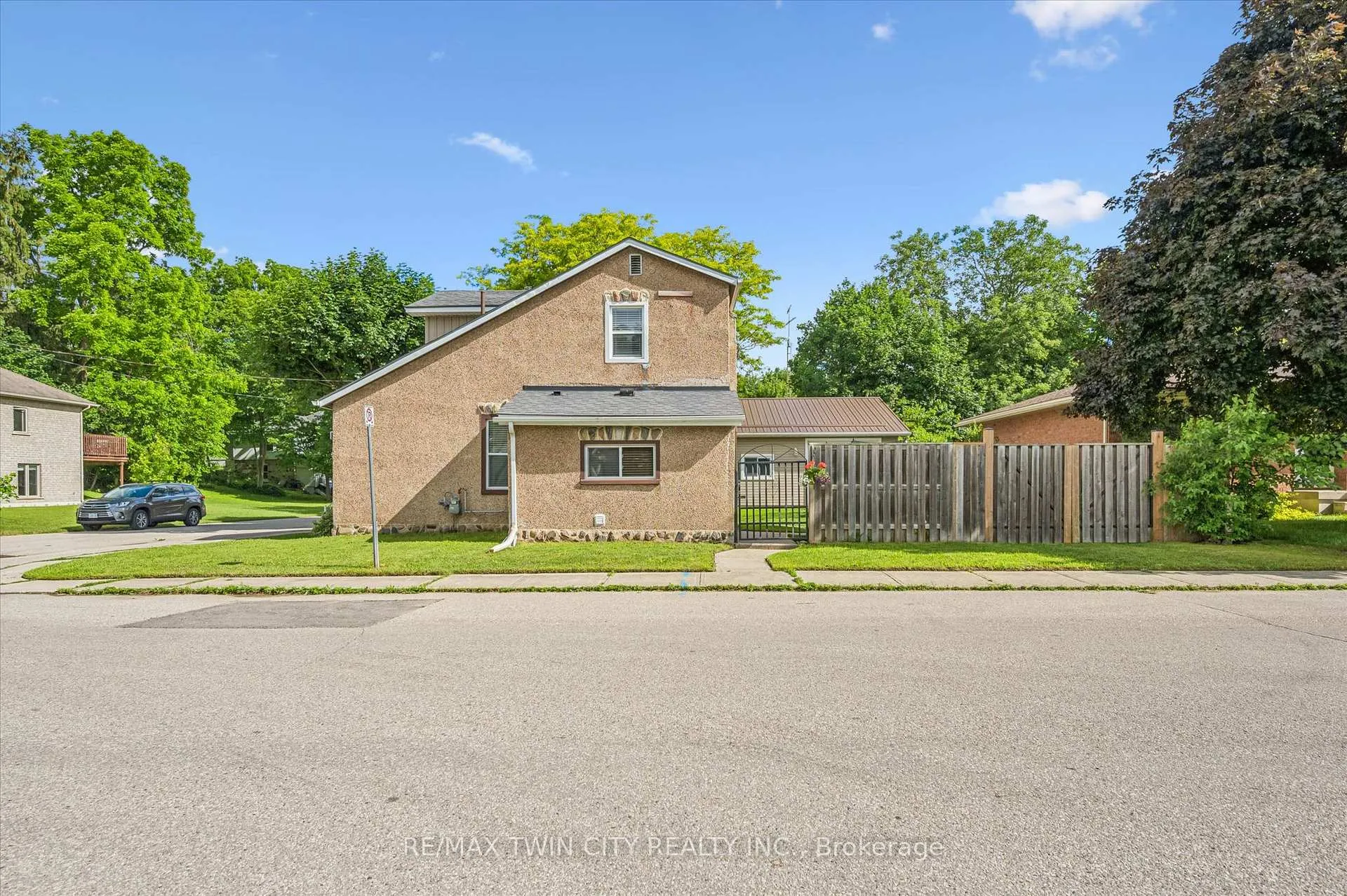 Photo 31 of 8 Cross Street, Brant, Paris — HOMEH