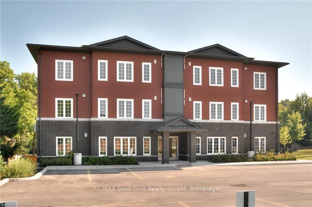 Front of Unit 10, 33 Murray Court