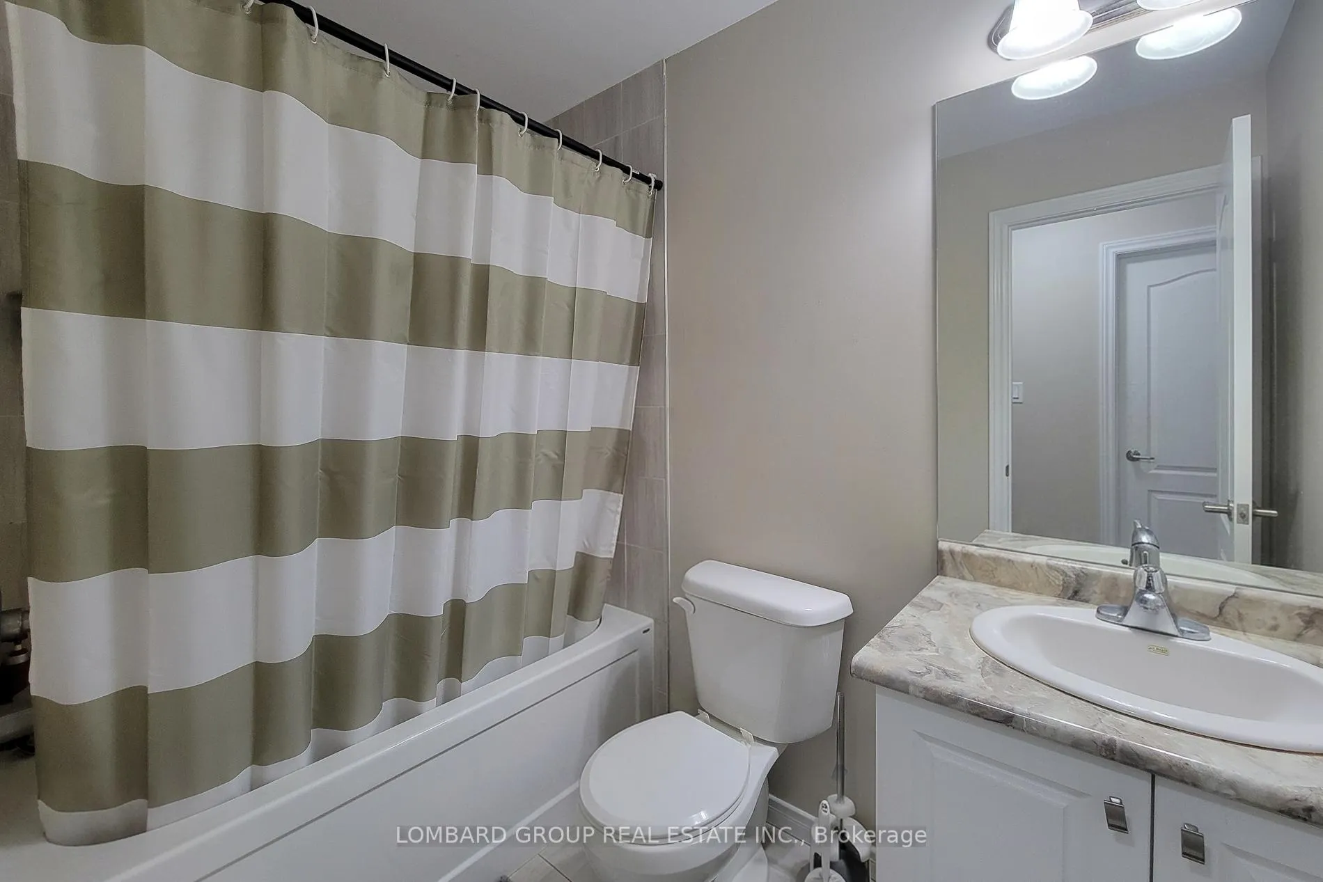 Photo 37 of 80 Cosmopolitan Common, St. Catharines, Carlton/Bunting — HOMEH