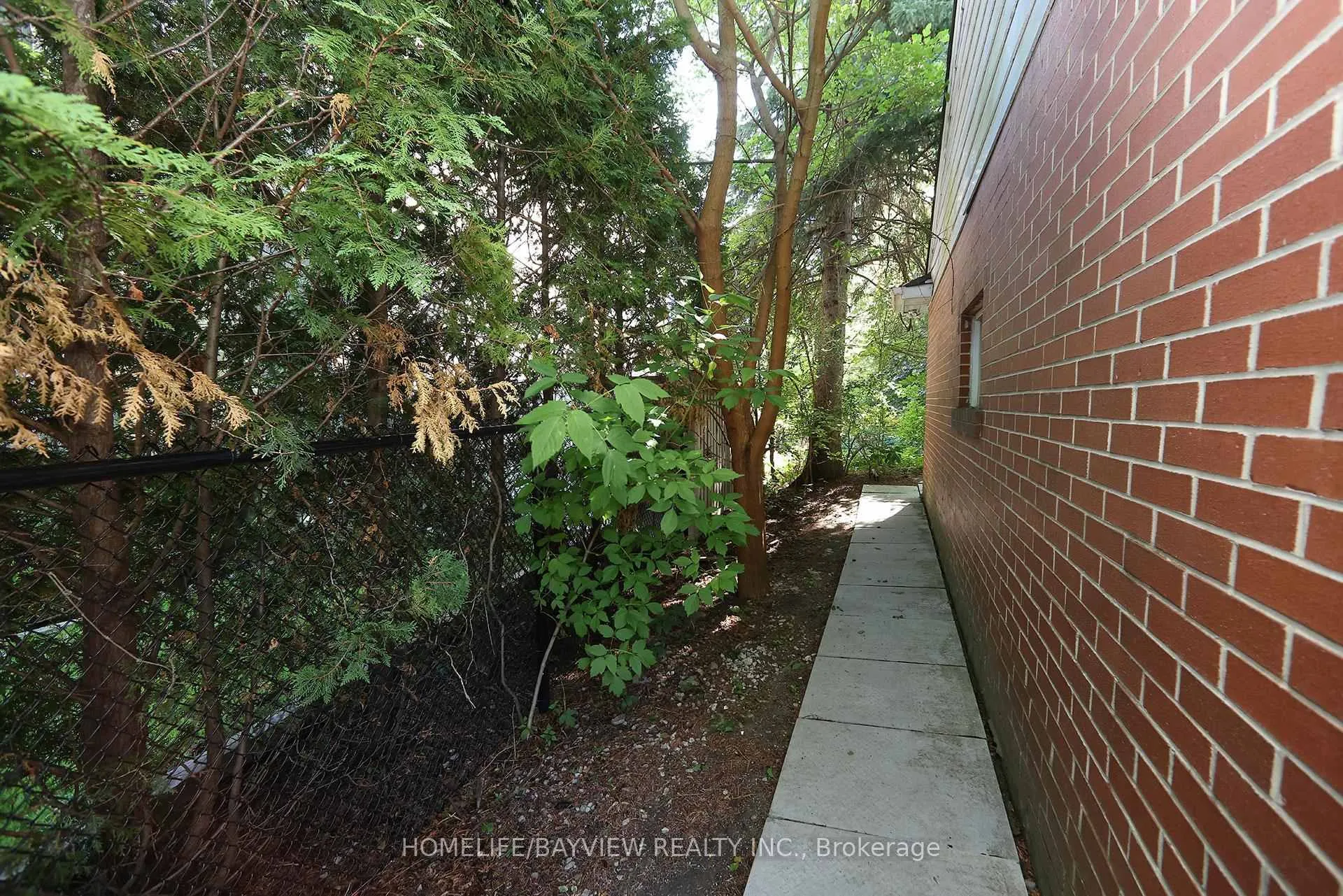 Photo 3 of Unit BSMT, 7 Fairlea Avenue, Vaughan, Uplands — HOMEH
