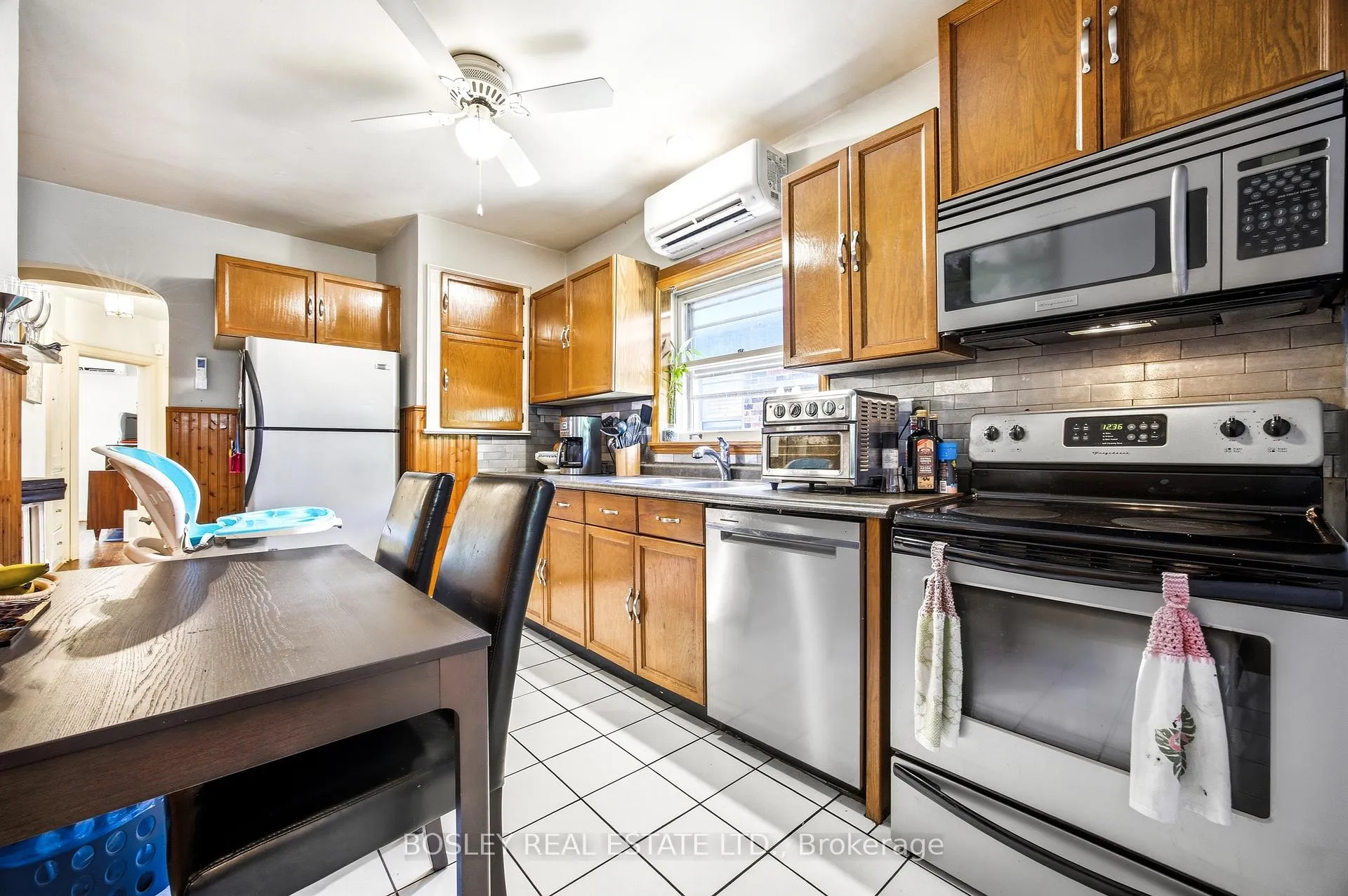 Photo 15 of 71 Delemere Avenue, Toronto, Rockcliffe-Smythe — HOMEH