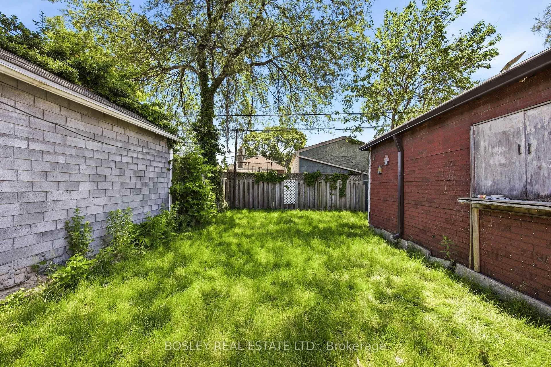 Photo 46 of 71 Delemere Avenue, Toronto, Rockcliffe-Smythe — HOMEH