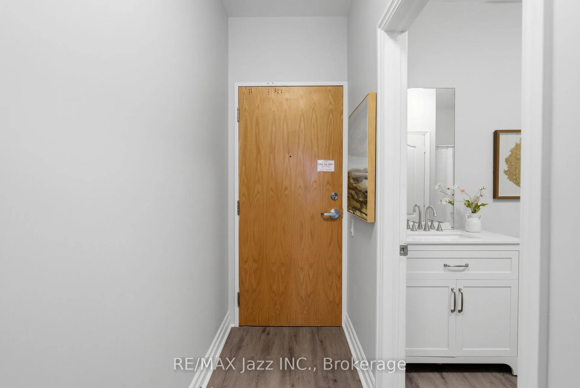 Photo 4 of Unit 102, 44 Bond Street W, Oshawa, O'Neill — HOMEH