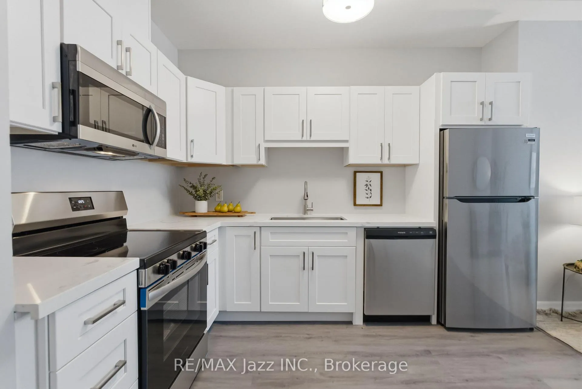 Photo 9 of Unit 102, 44 Bond Street W, Oshawa, O'Neill — HOMEH
