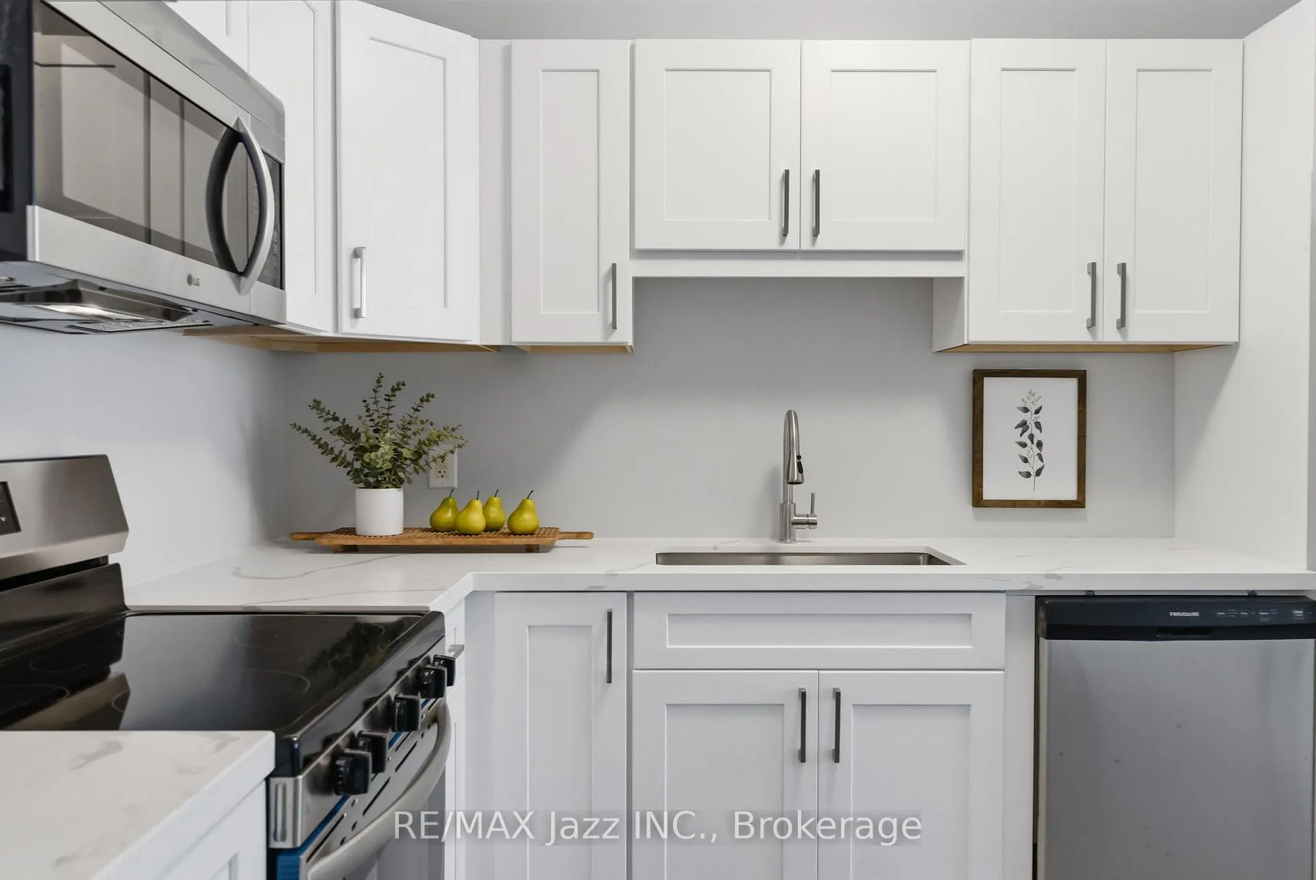 Photo 10 of Unit 102, 44 Bond Street W, Oshawa, O'Neill — HOMEH