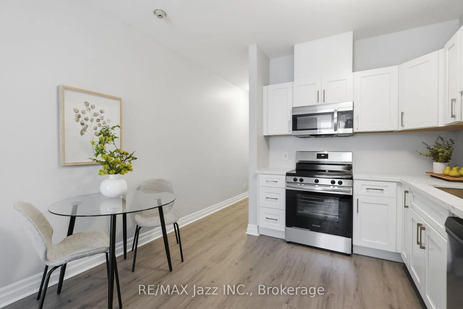 Photo 14 of Unit 102, 44 Bond Street W, Oshawa, O'Neill — HOMEH