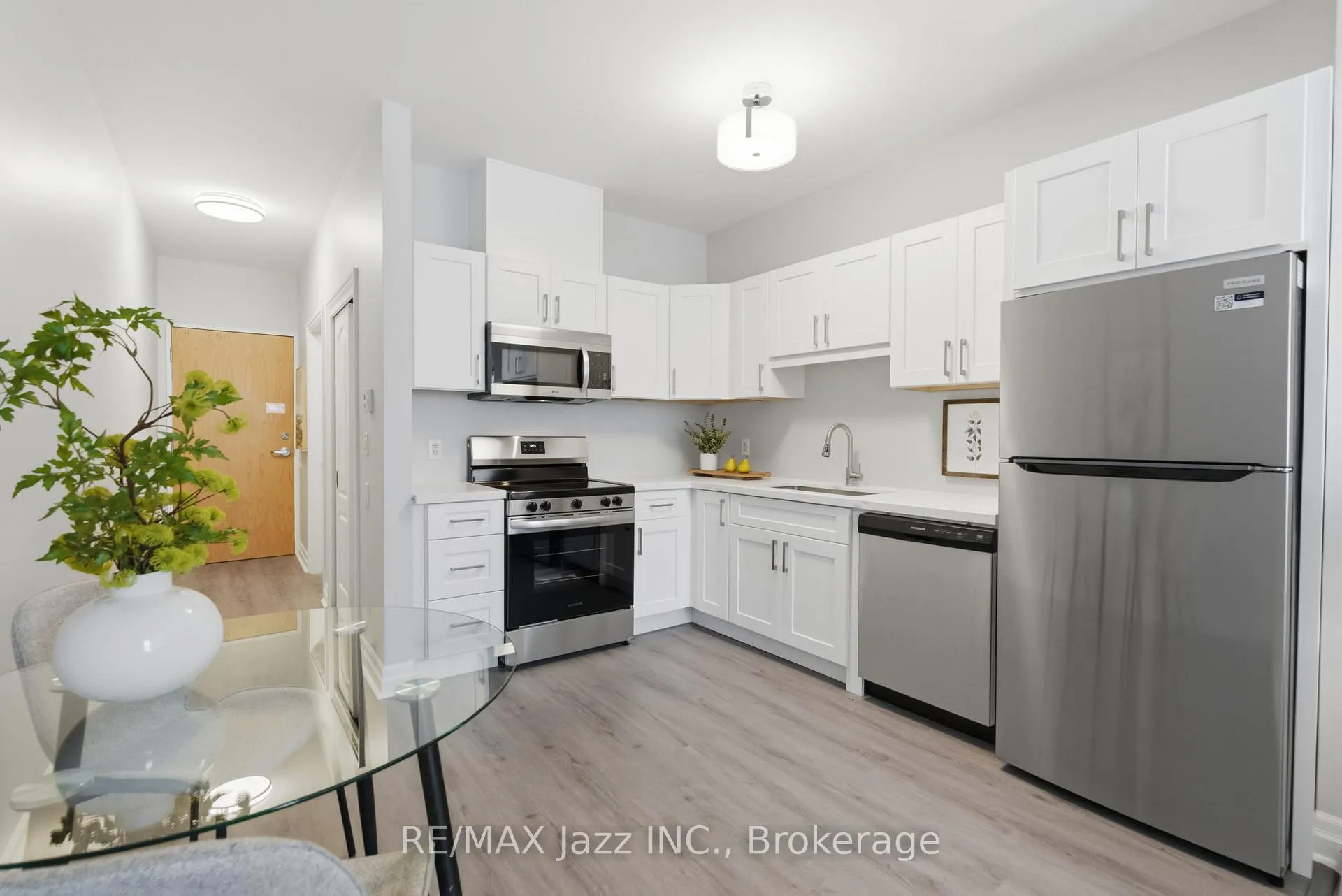 Photo 16 of Unit 102, 44 Bond Street W, Oshawa, O'Neill — HOMEH