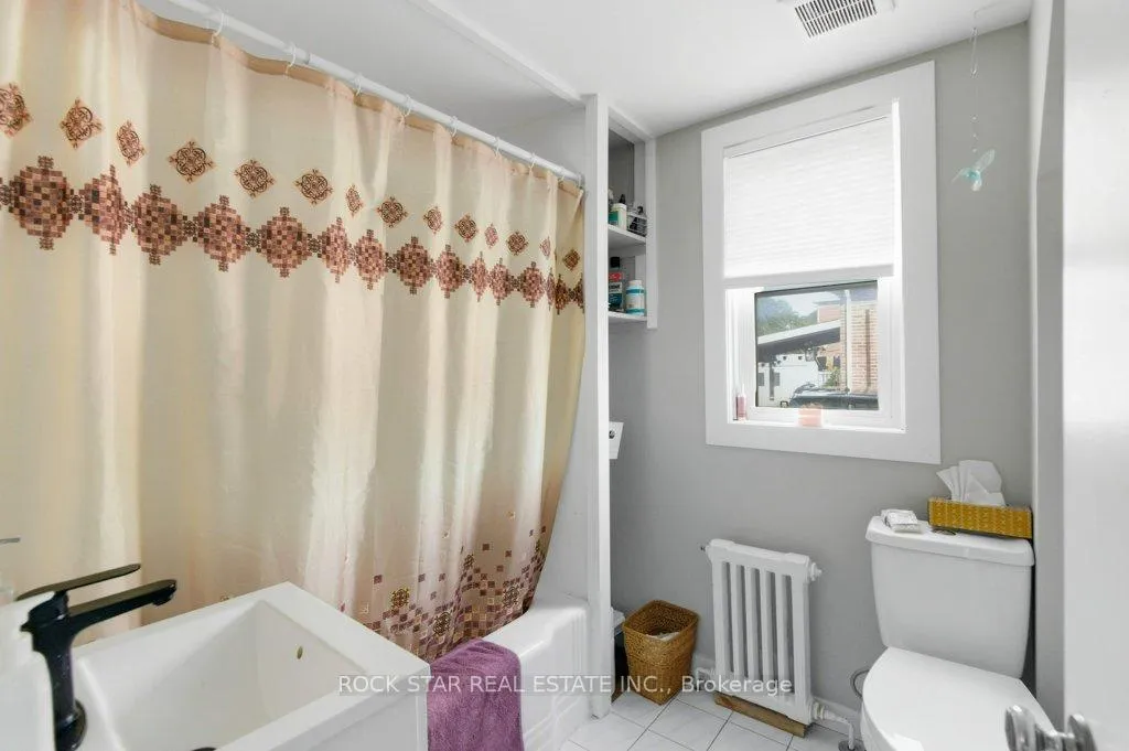 Photo 12 of 111 McAlpine Avenue S, Welland, Lincoln/Crowland — HOMEH