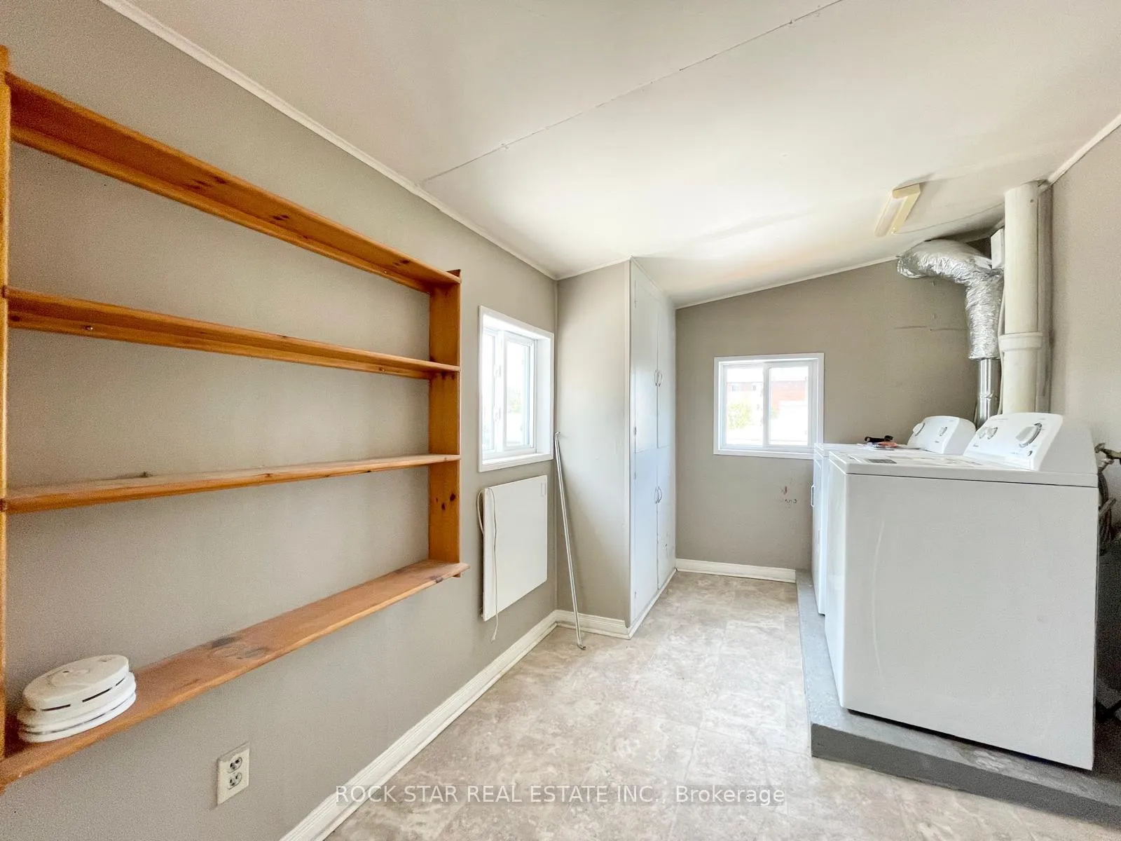 Photo 27 of 111 McAlpine Avenue S, Welland, Lincoln/Crowland — HOMEH