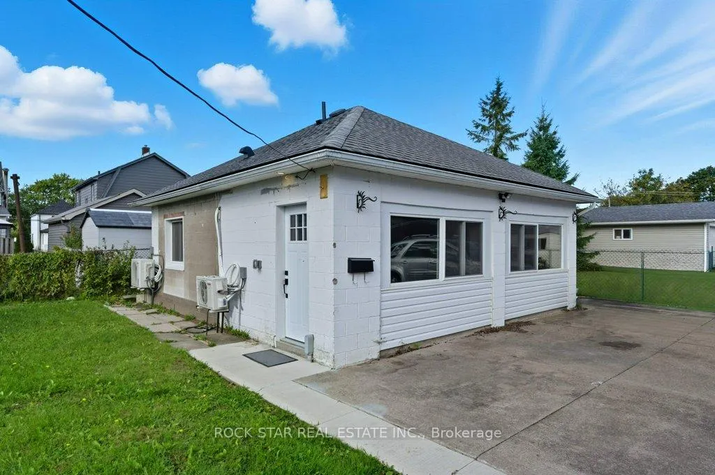 Photo 28 of 111 McAlpine Avenue S, Welland, Lincoln/Crowland — HOMEH