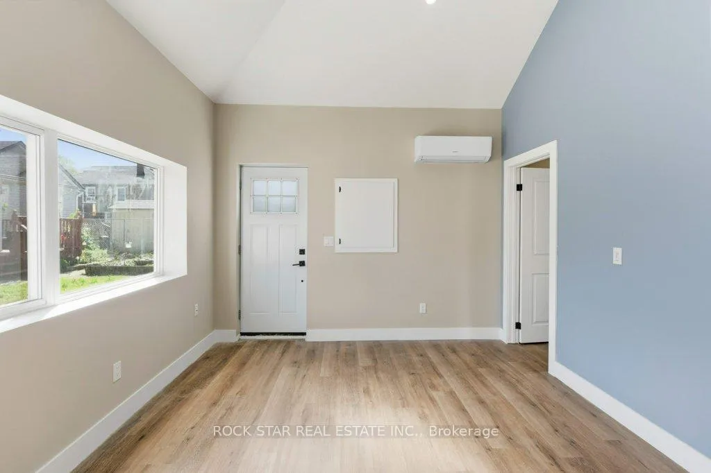 Photo 29 of 111 McAlpine Avenue S, Welland, Lincoln/Crowland — HOMEH