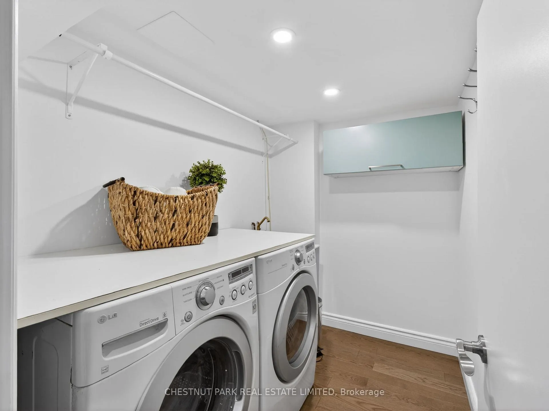 Photo 33 of 73 Manor Road E, Toronto, Mount Pleasant West — HOMEH
