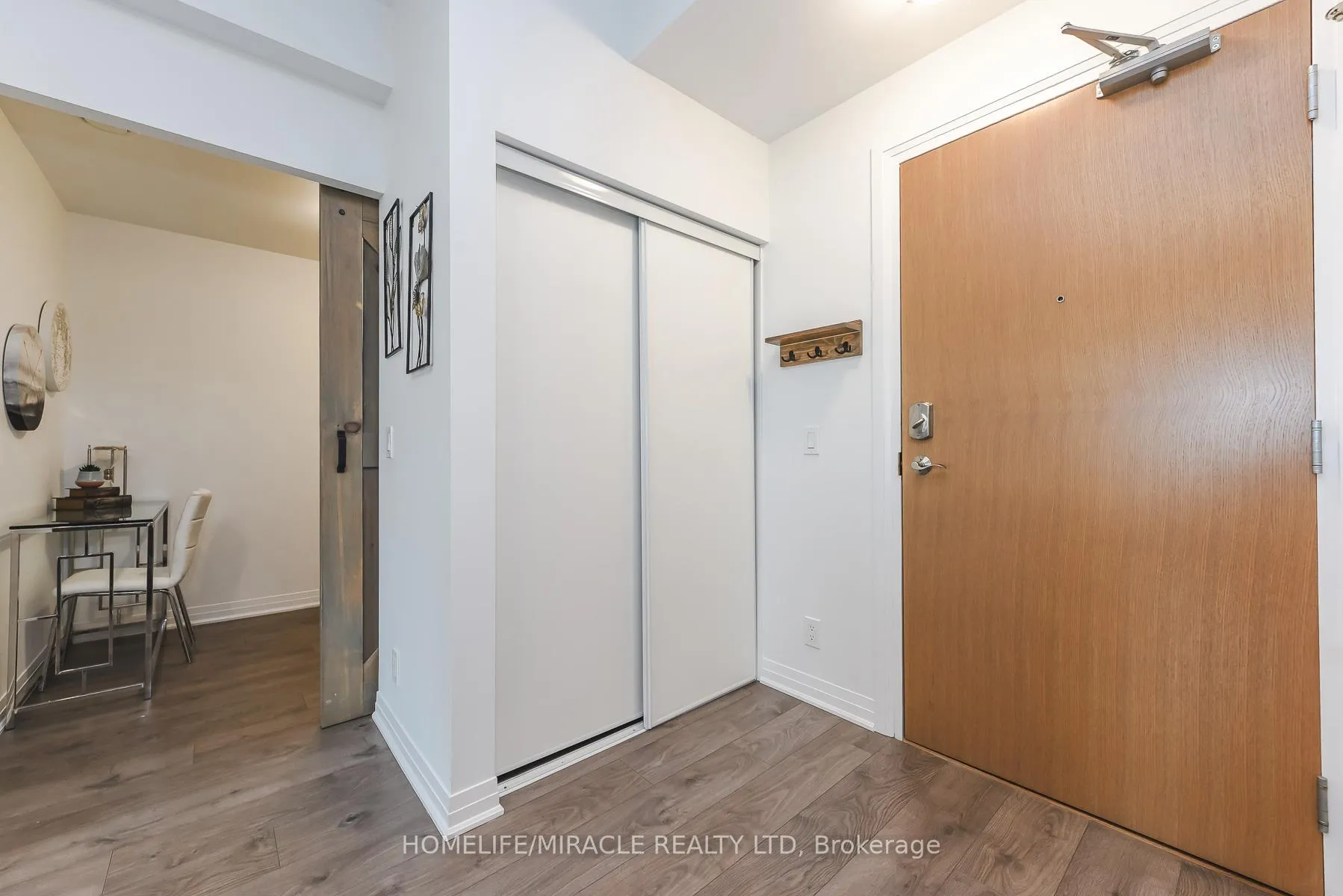 Photo 6 of Unit 421, 1105 Leger Way, Milton, Ford — HOMEH
