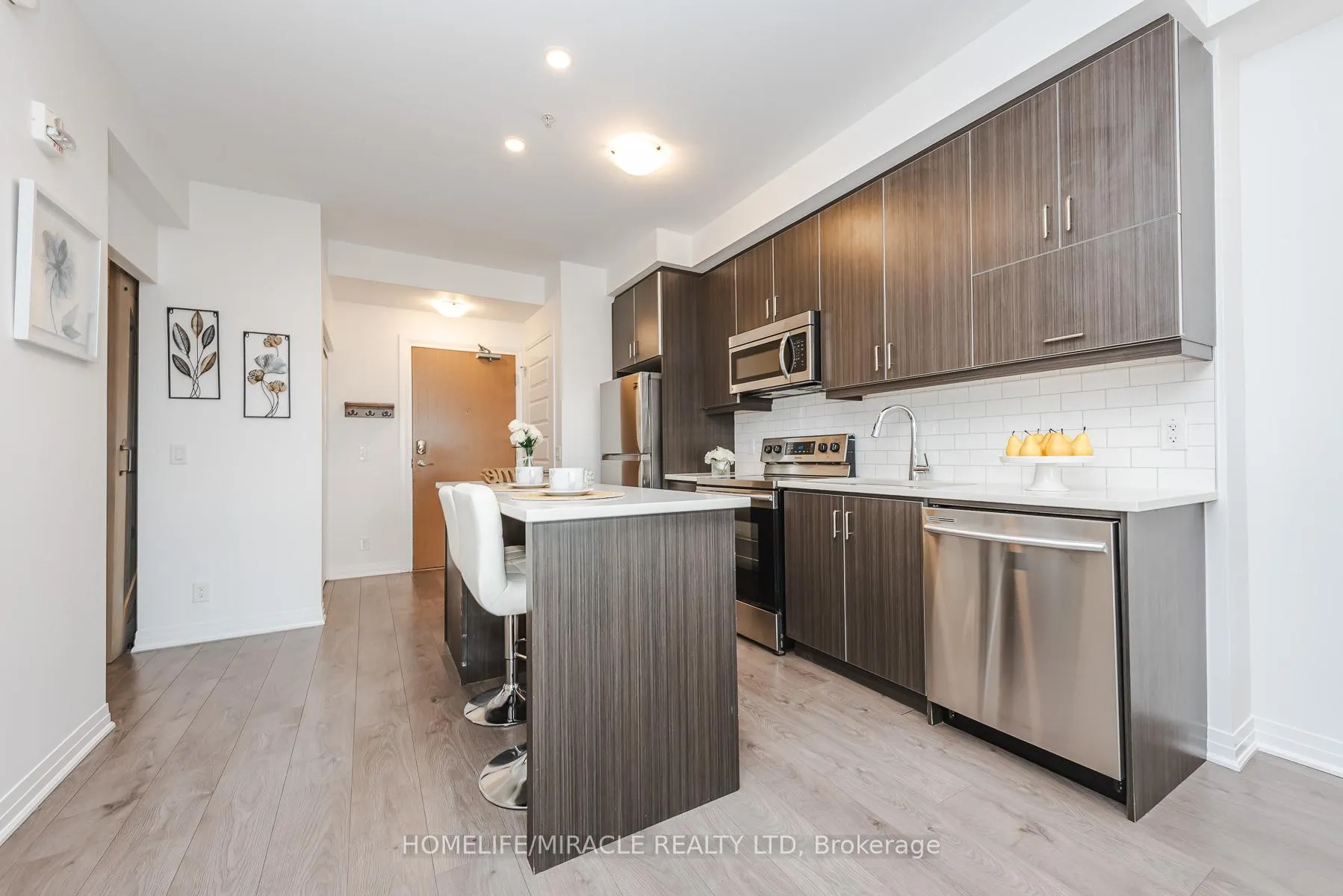 Photo 11 of Unit 421, 1105 Leger Way, Milton, Ford — HOMEH