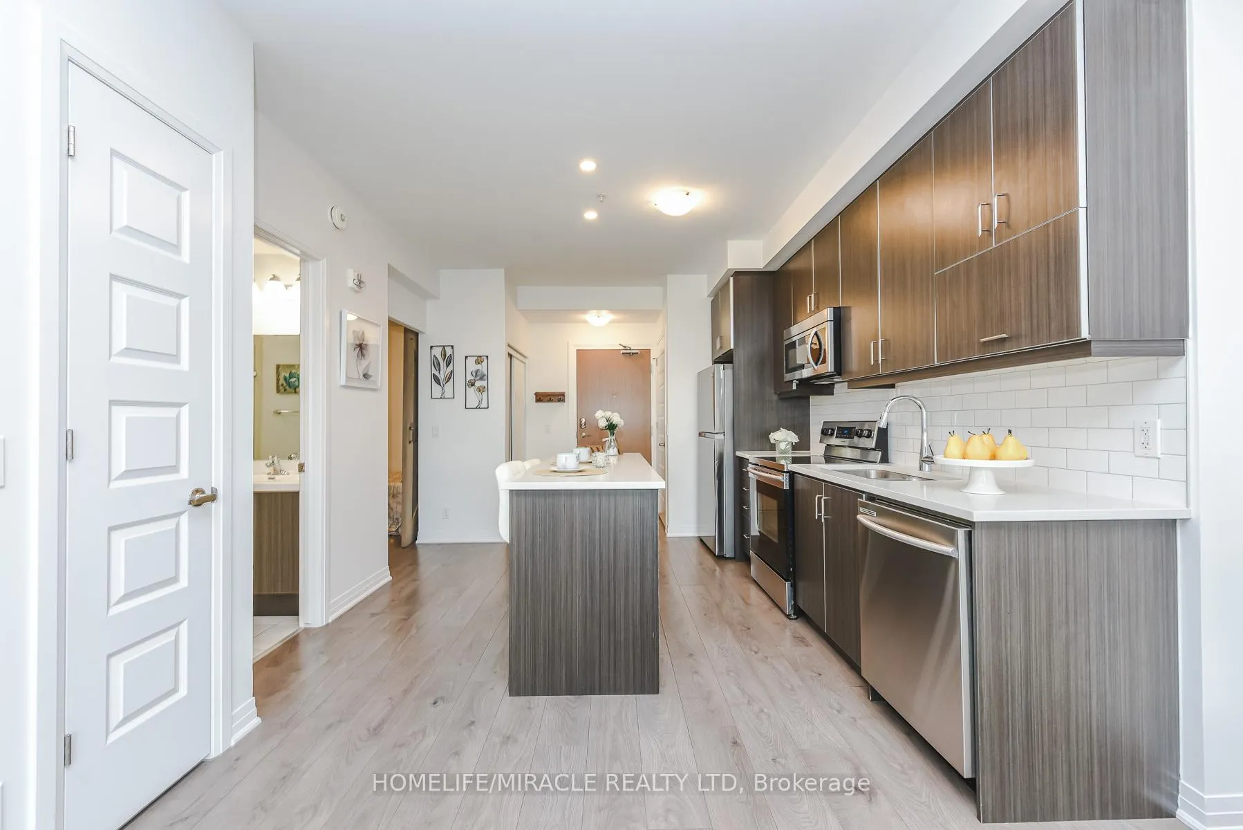 Photo 12 of Unit 421, 1105 Leger Way, Milton, Ford — HOMEH