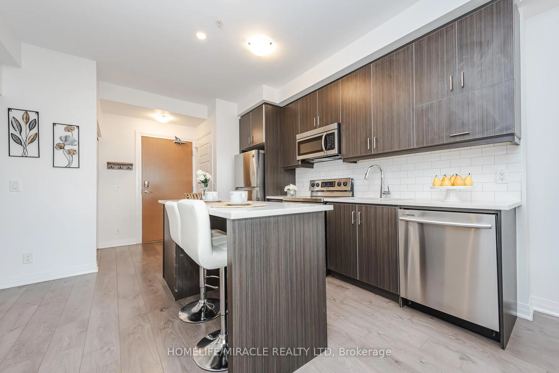 Photo 14 of Unit 421, 1105 Leger Way, Milton, Ford — HOMEH