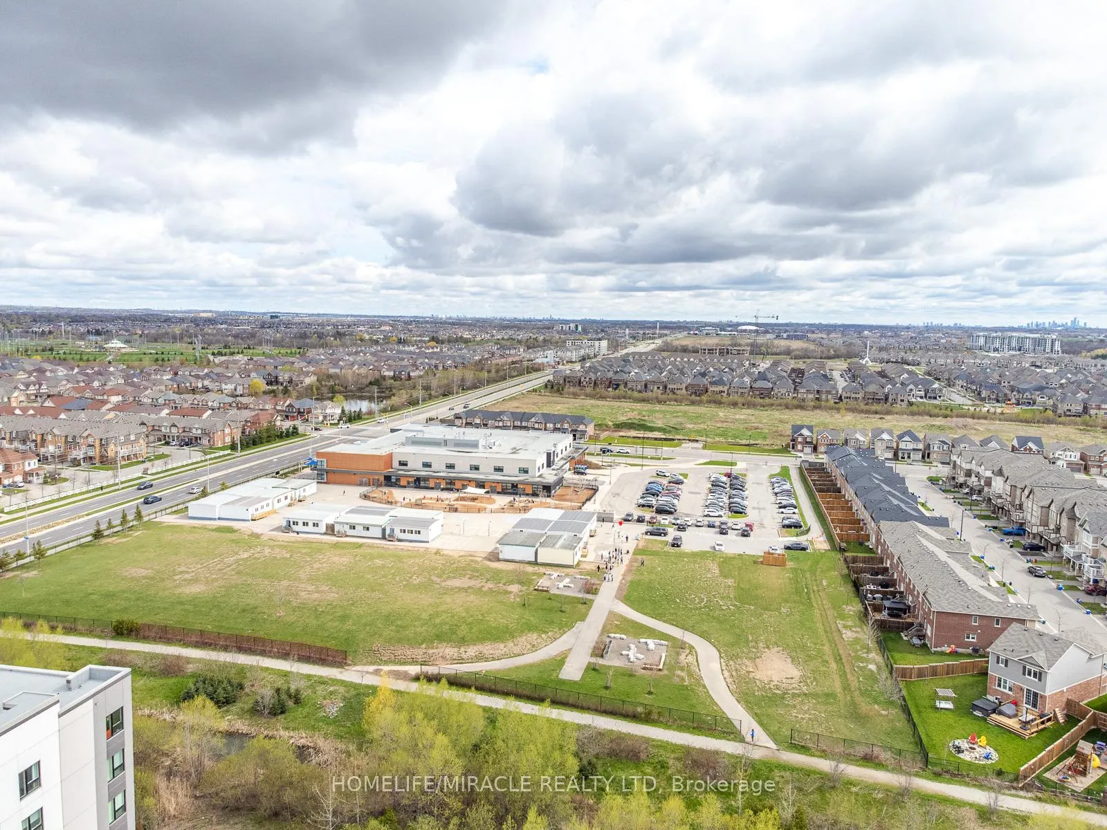 Photo 34 of Unit 421, 1105 Leger Way, Milton, Ford — HOMEH