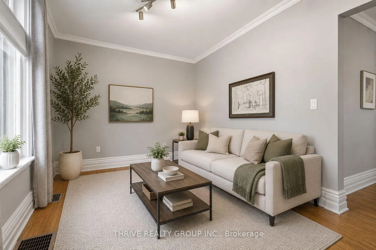 Photo 10 of 62 Tecumseh Avenue E, London, South F — HOMEH