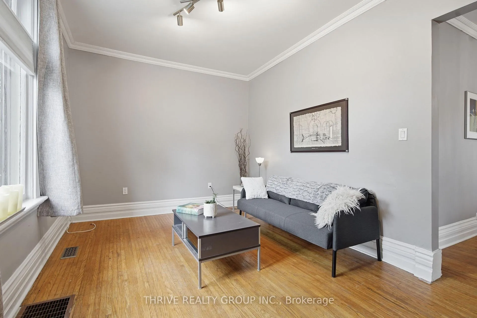 Photo 11 of 62 Tecumseh Avenue E, London, South F — HOMEH