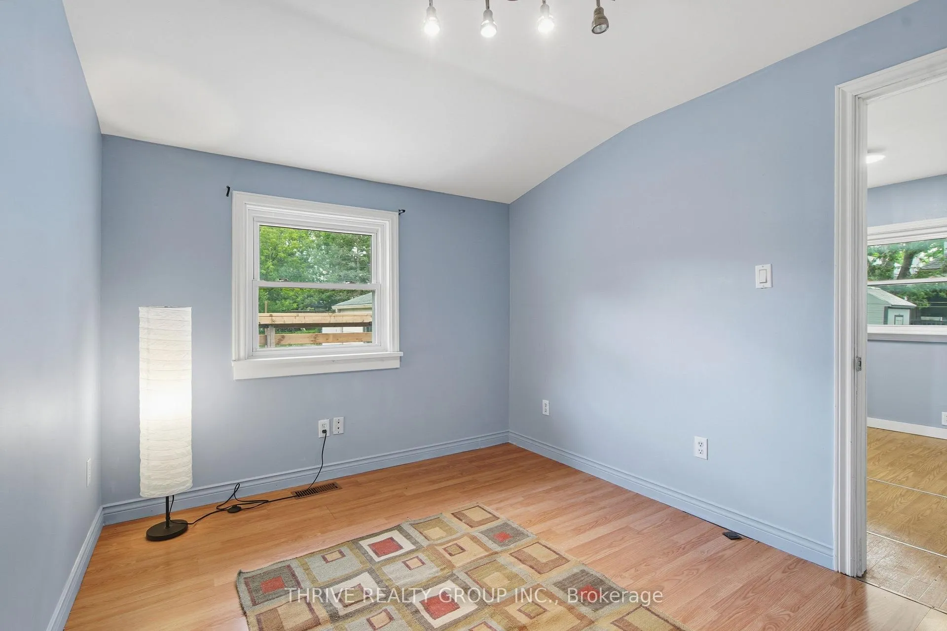 Photo 24 of 62 Tecumseh Avenue E, London, South F — HOMEH