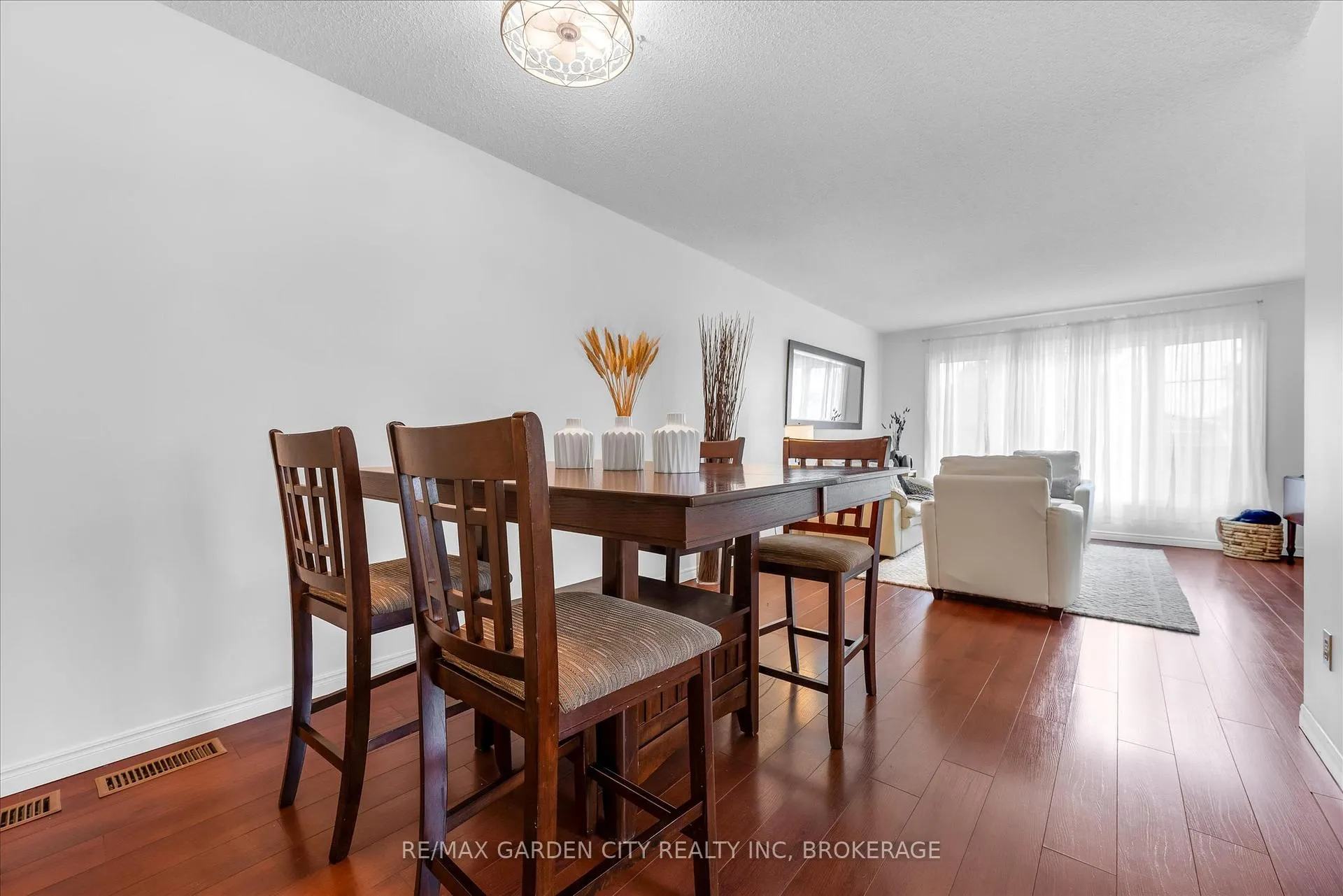Photo 8 of 3920 Old Orchard Way, Lincoln, Lincoln-Jordan/Vineland — HOMEH
