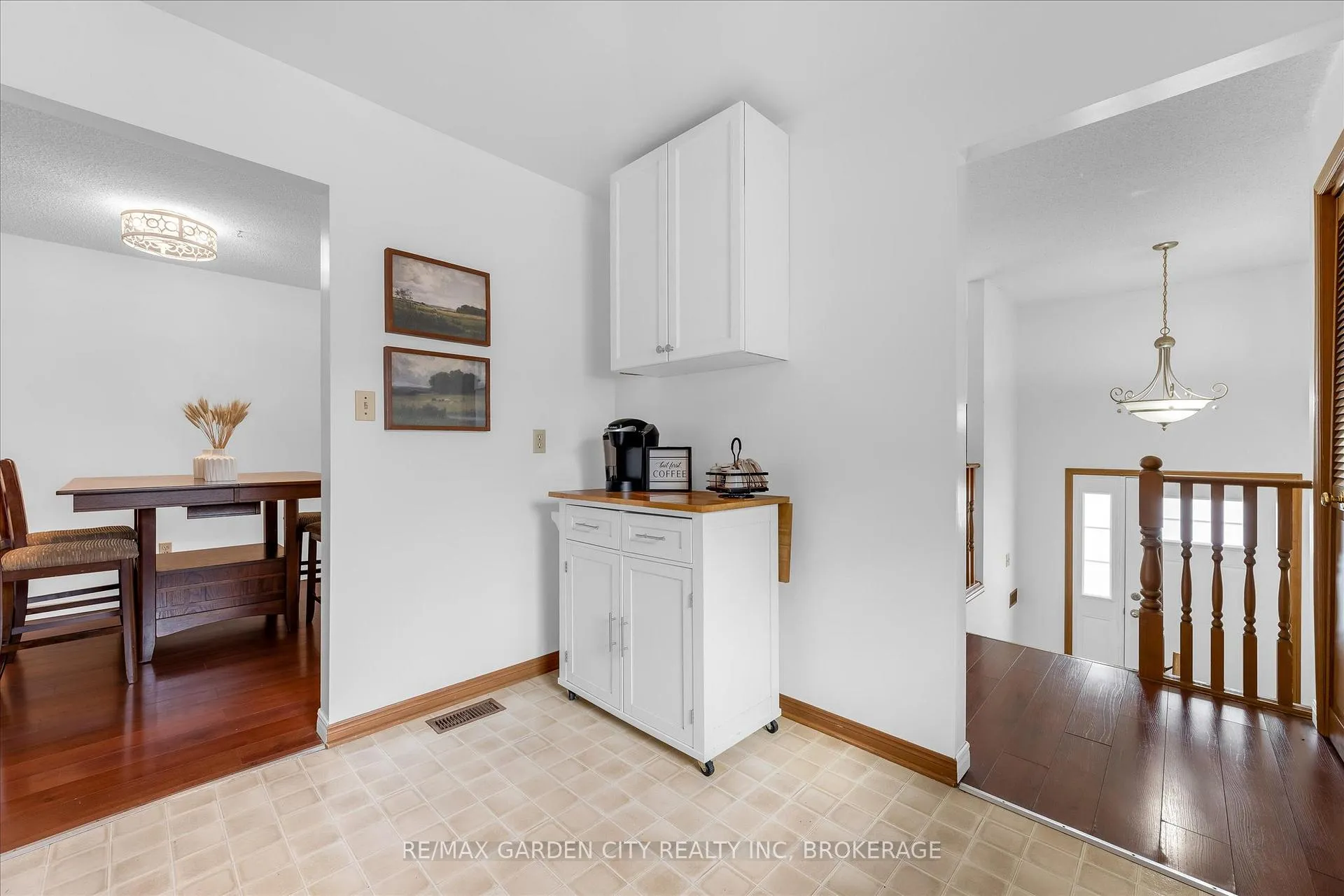 Photo 11 of 3920 Old Orchard Way, Lincoln, Lincoln-Jordan/Vineland — HOMEH