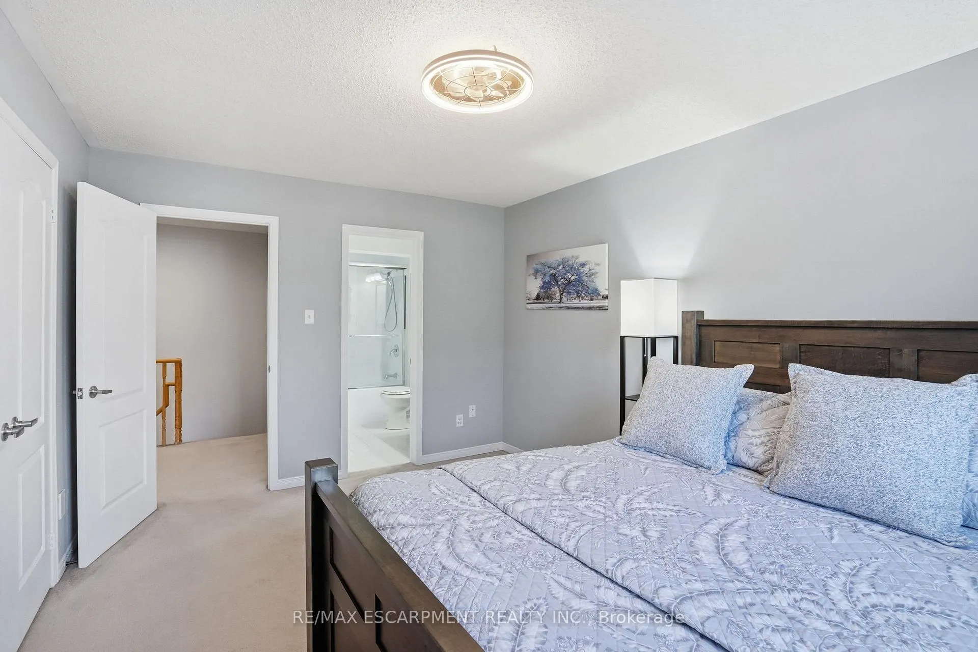 Photo 17 of 174 Fellowes Crescent, Hamilton, Waterdown — HOMEH