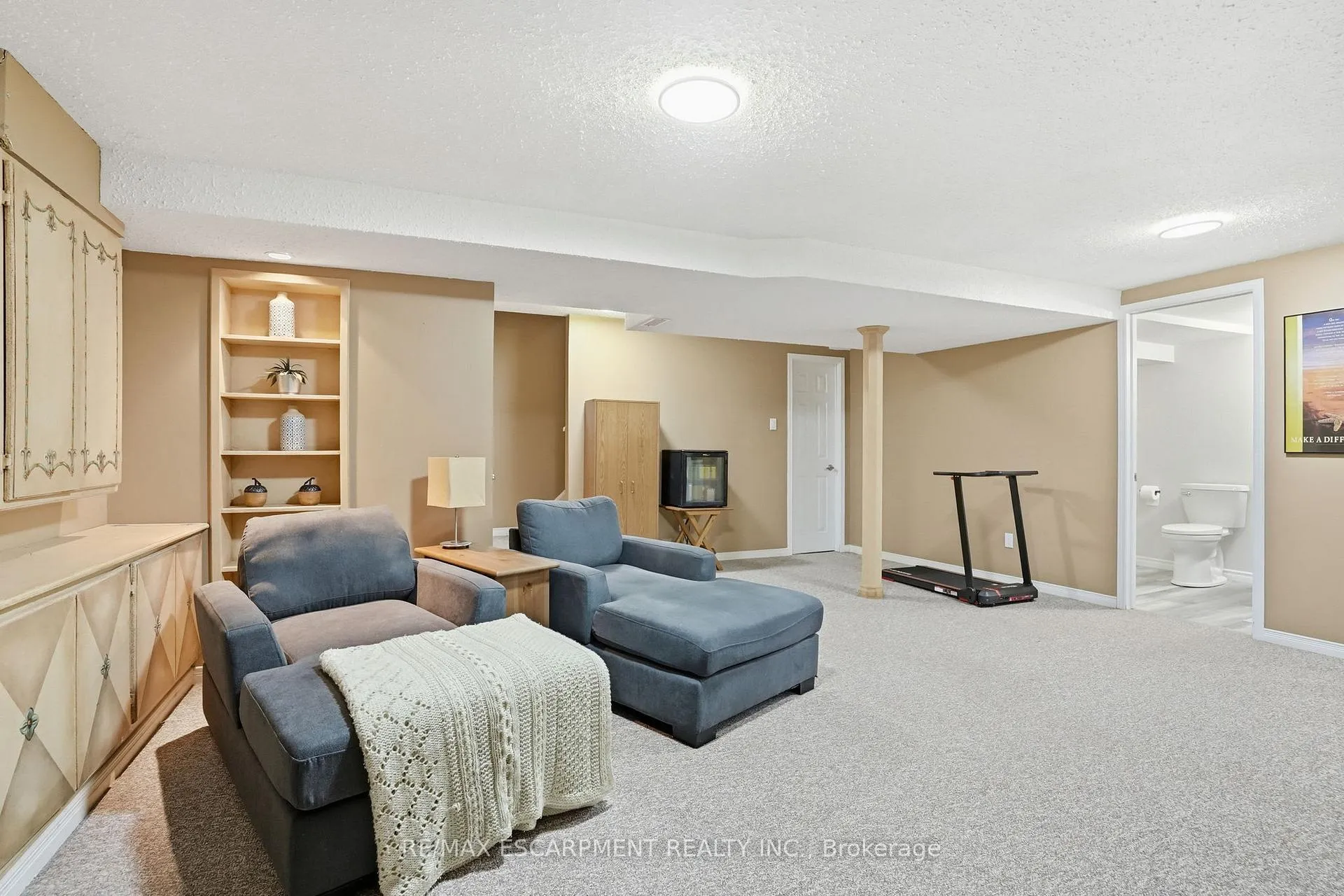 Photo 22 of 174 Fellowes Crescent, Hamilton, Waterdown — HOMEH