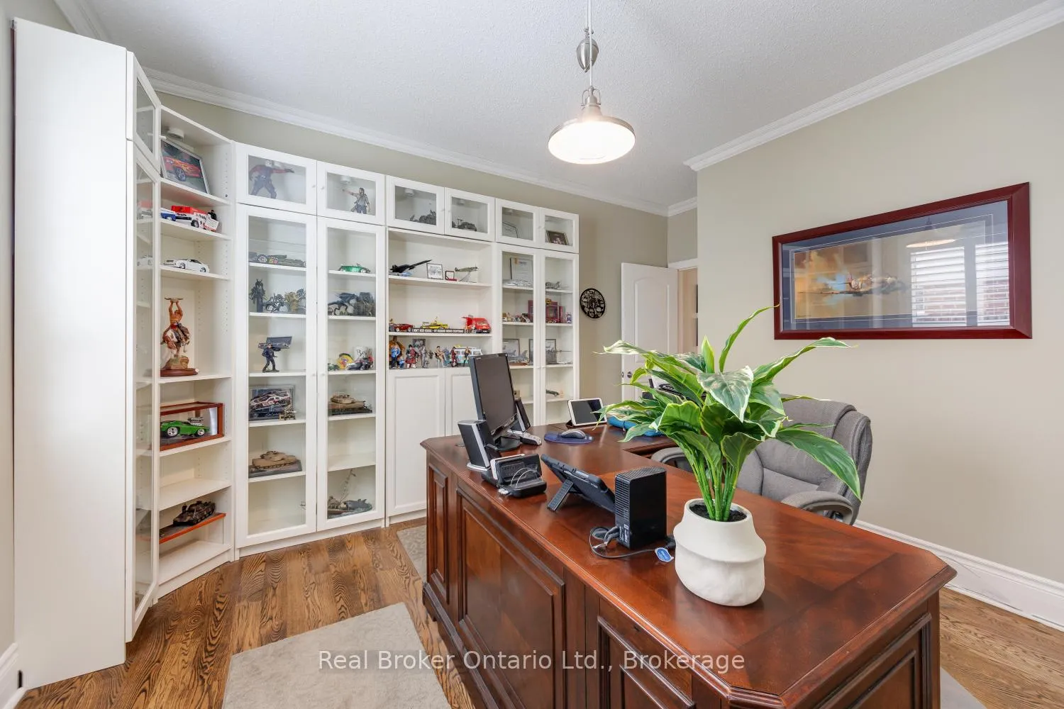 Photo 21 of 52 Brough Court, Clarington, Bowmanville — HOMEH