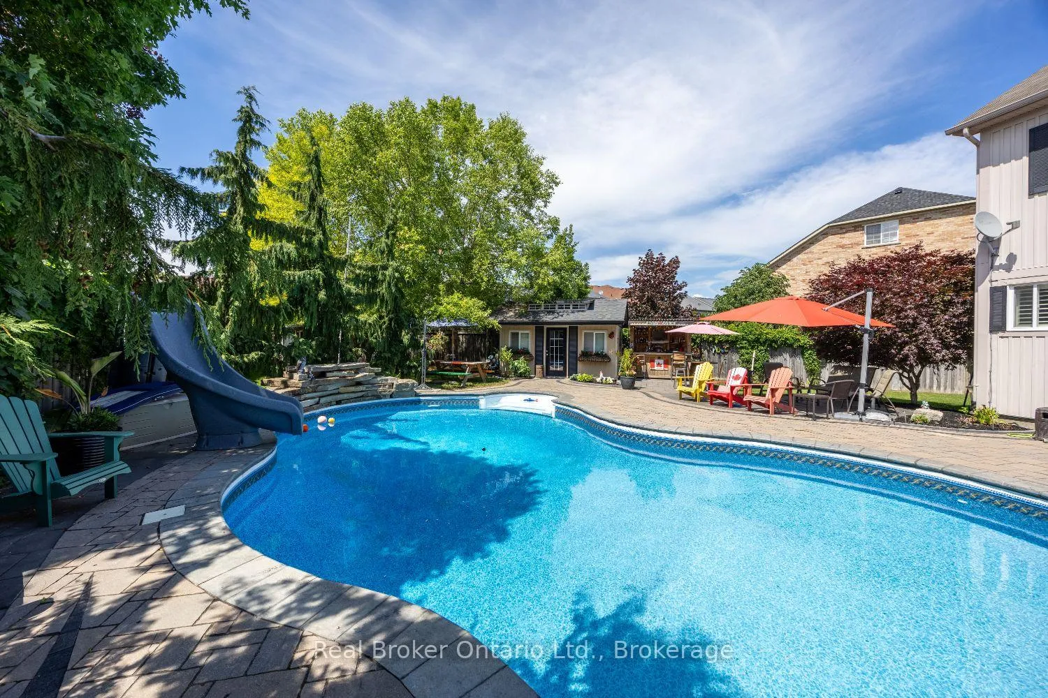 Photo 37 of 52 Brough Court, Clarington, Bowmanville — HOMEH