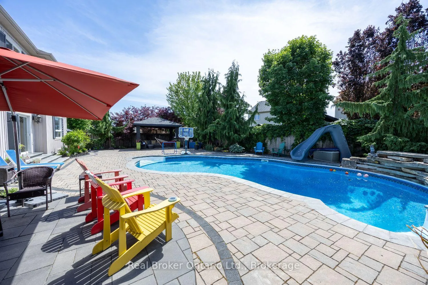 Photo 40 of 52 Brough Court, Clarington, Bowmanville — HOMEH