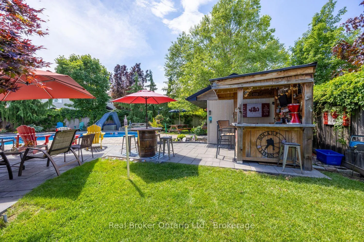 Photo 43 of 52 Brough Court, Clarington, Bowmanville — HOMEH