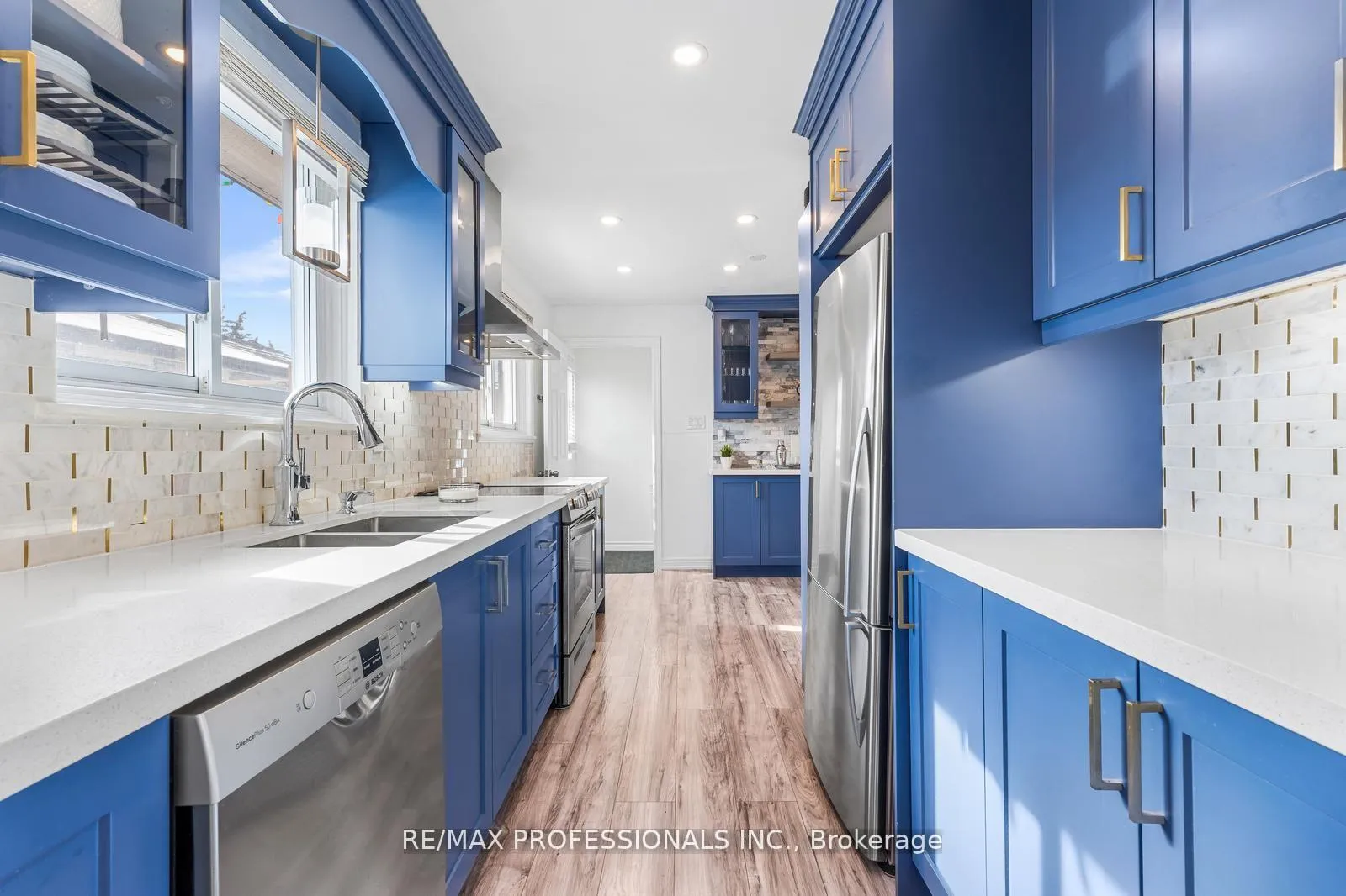 Photo 13 of 7656 Priory Crescent, Mississauga, Malton — HOMEH