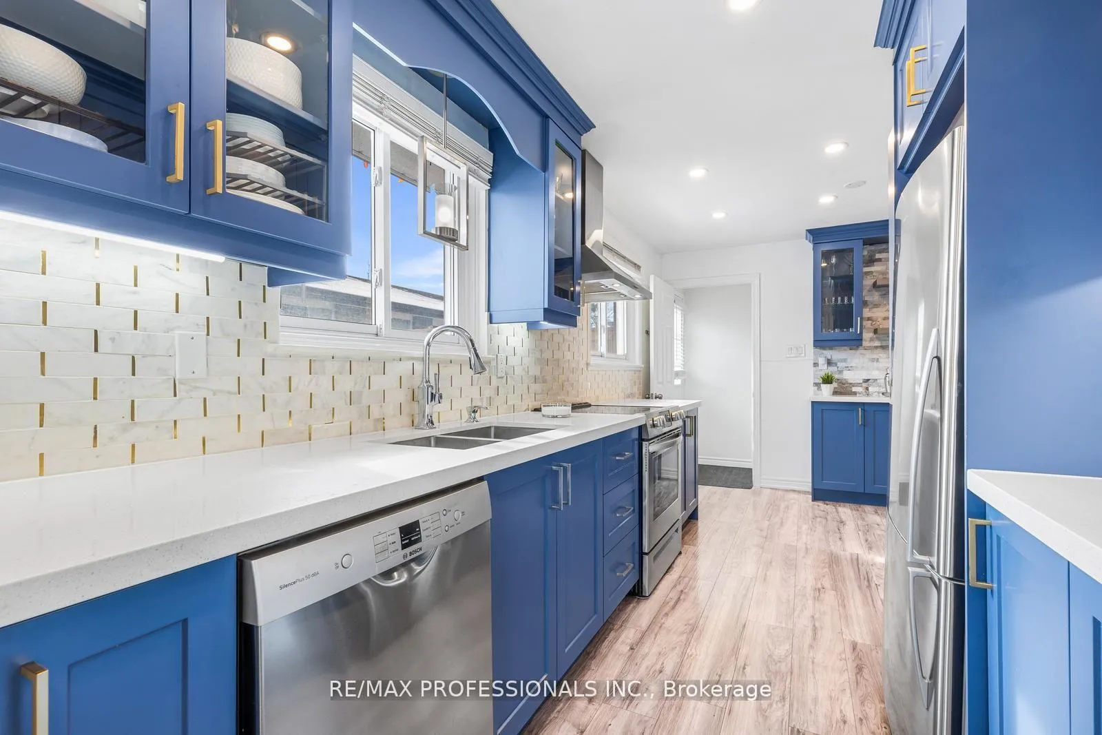 Photo 15 of 7656 Priory Crescent, Mississauga, Malton — HOMEH