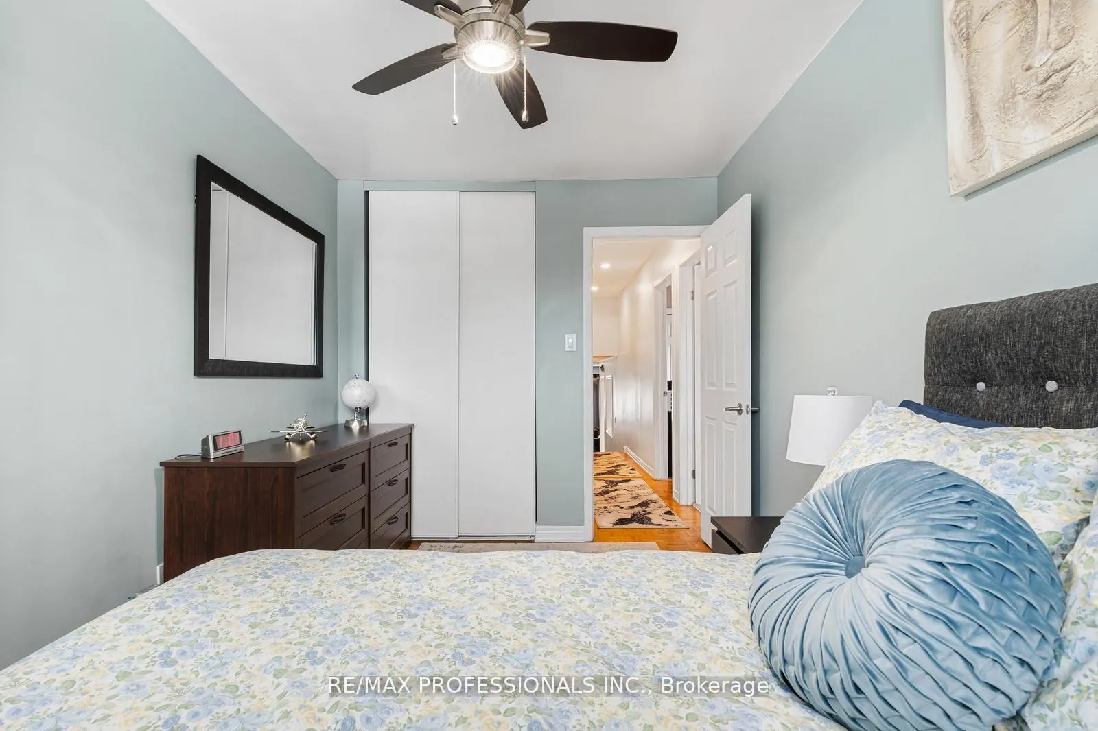 Photo 21 of 7656 Priory Crescent, Mississauga, Malton — HOMEH