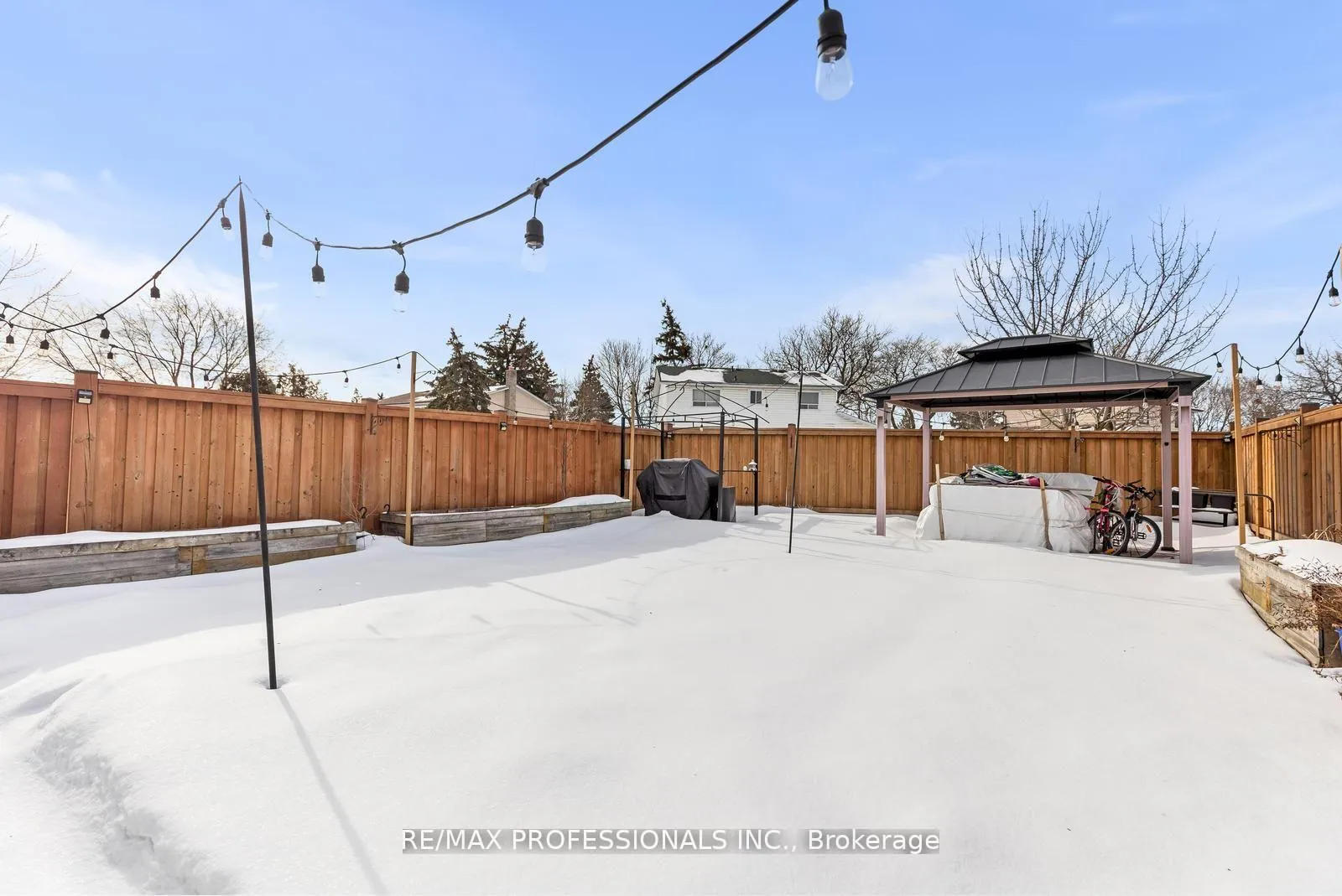 Photo 31 of 7656 Priory Crescent, Mississauga, Malton — HOMEH