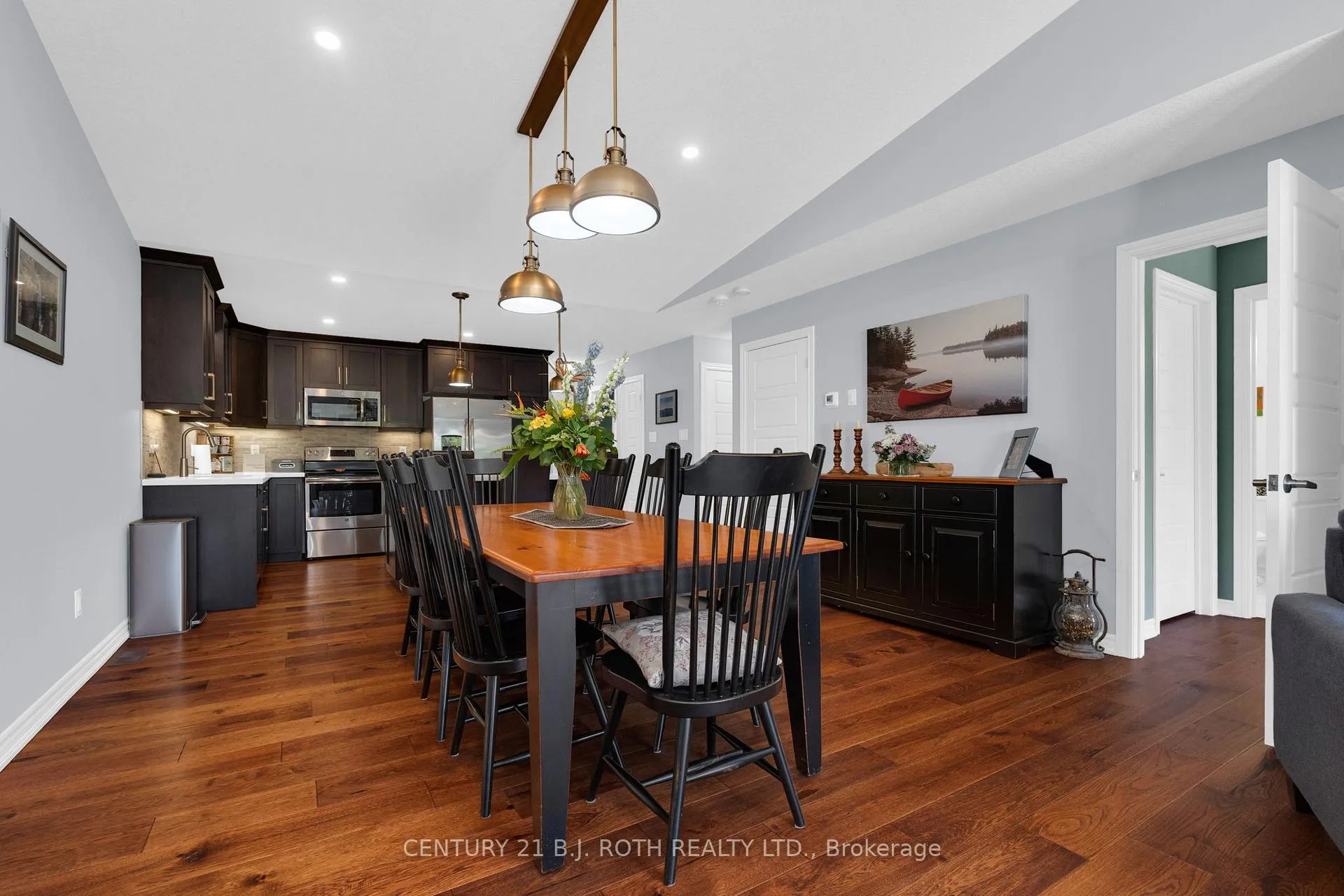 Photo 9 of 34 Chamberlain Crescent, Penetanguishene — HOMEH