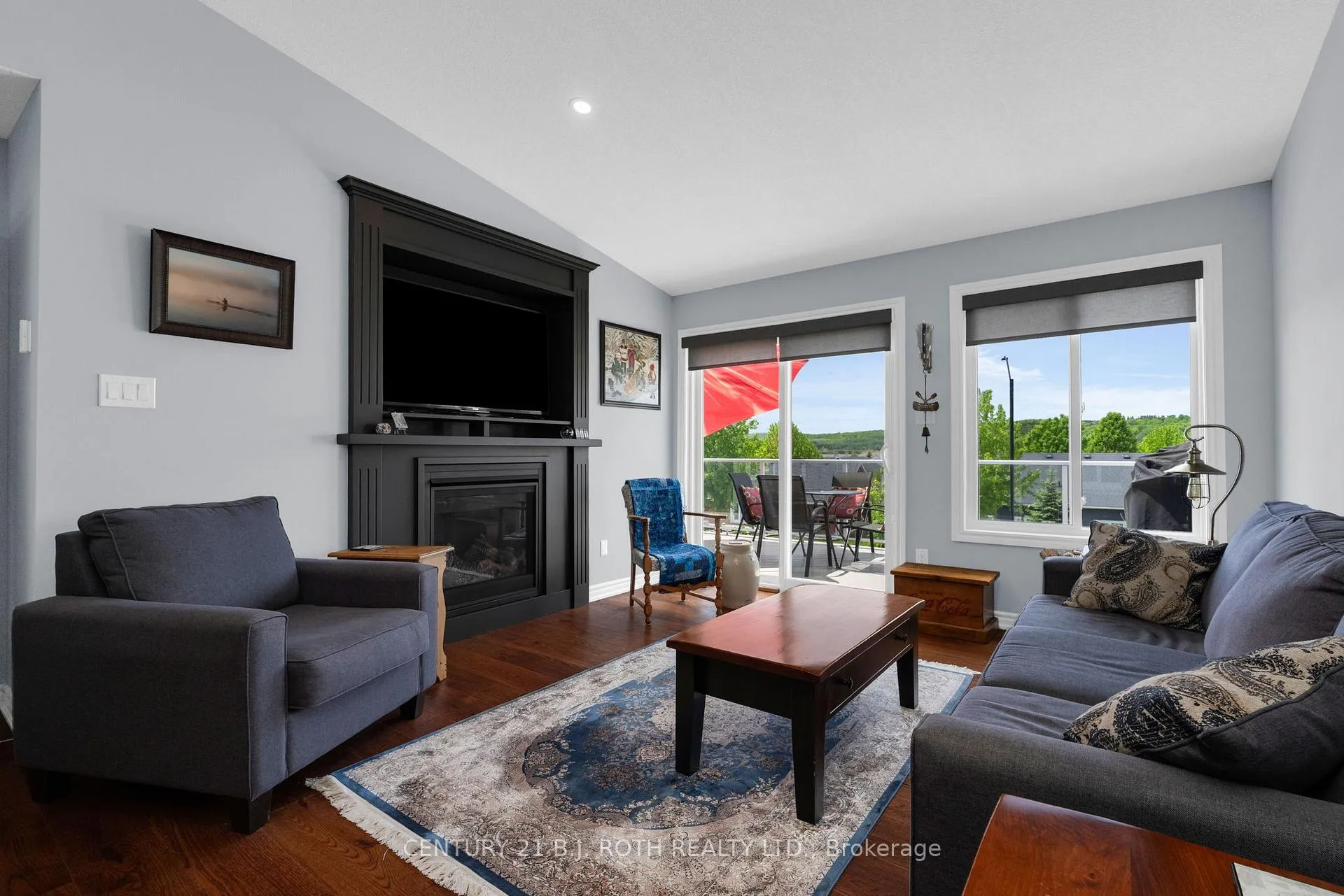 Photo 10 of 34 Chamberlain Crescent, Penetanguishene — HOMEH