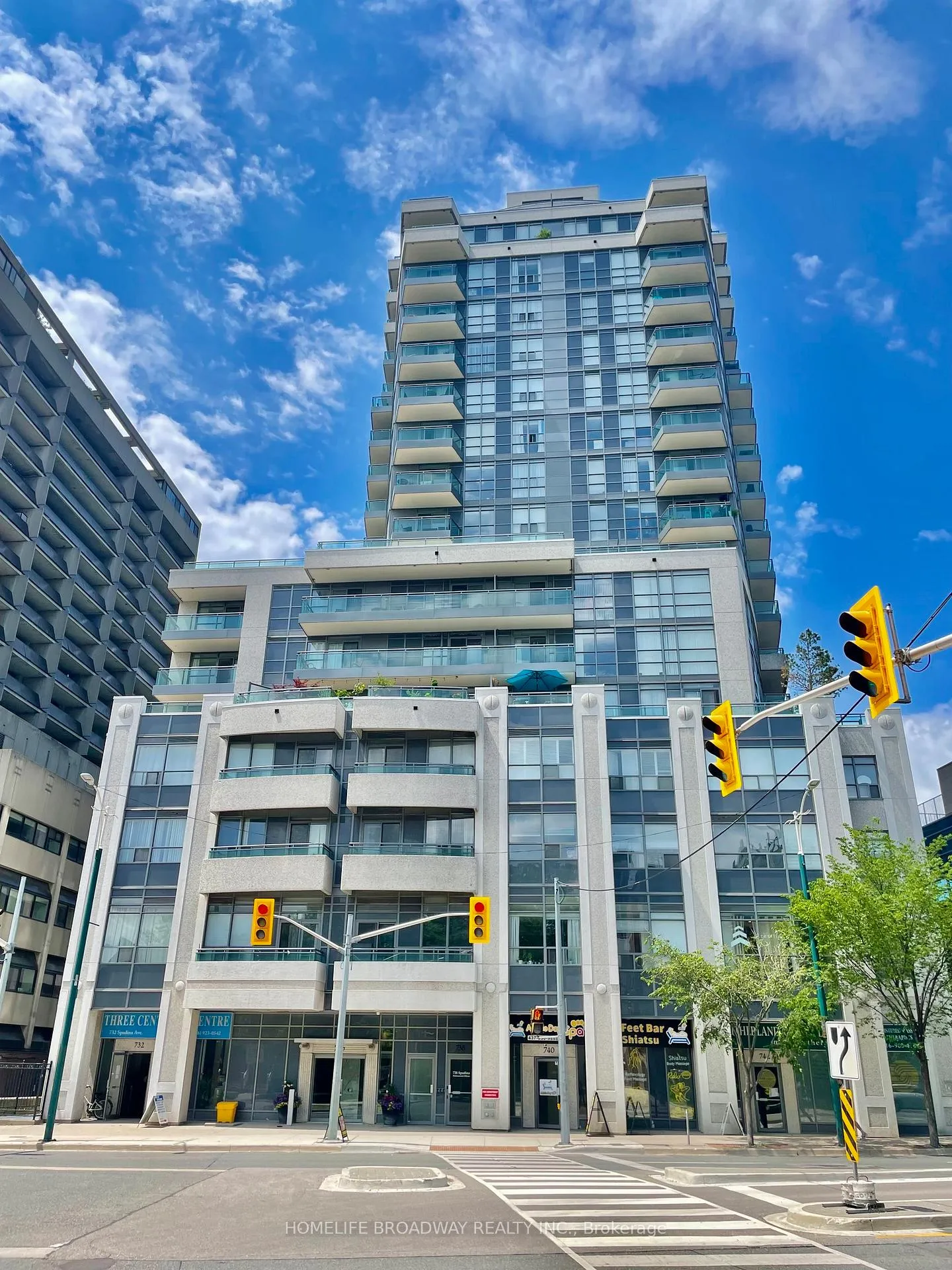 Photo 1 of Unit 715, 736 Spadina Avenue, Toronto, University — HOMEH